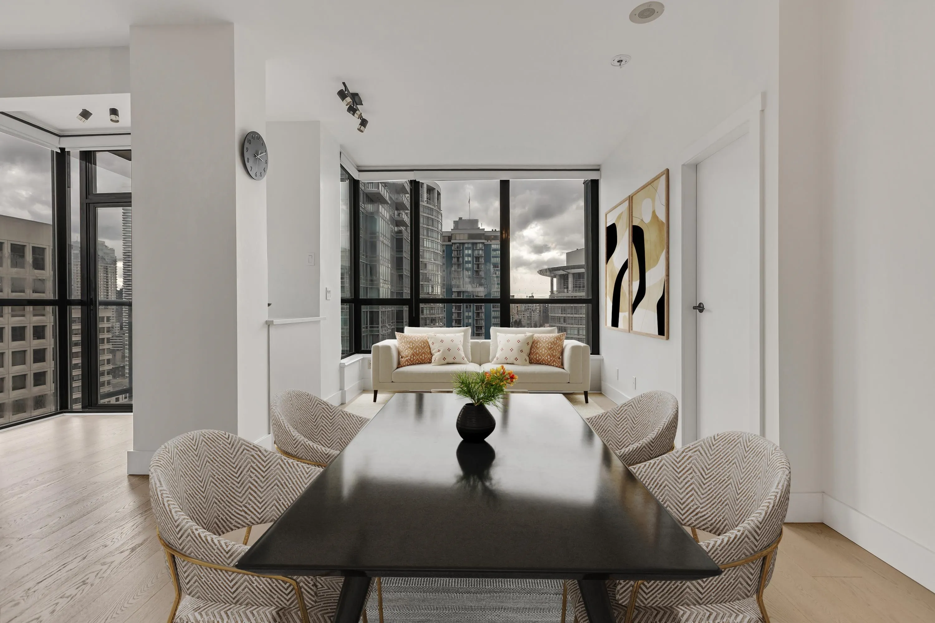 1239 W Georgia Street #2402
