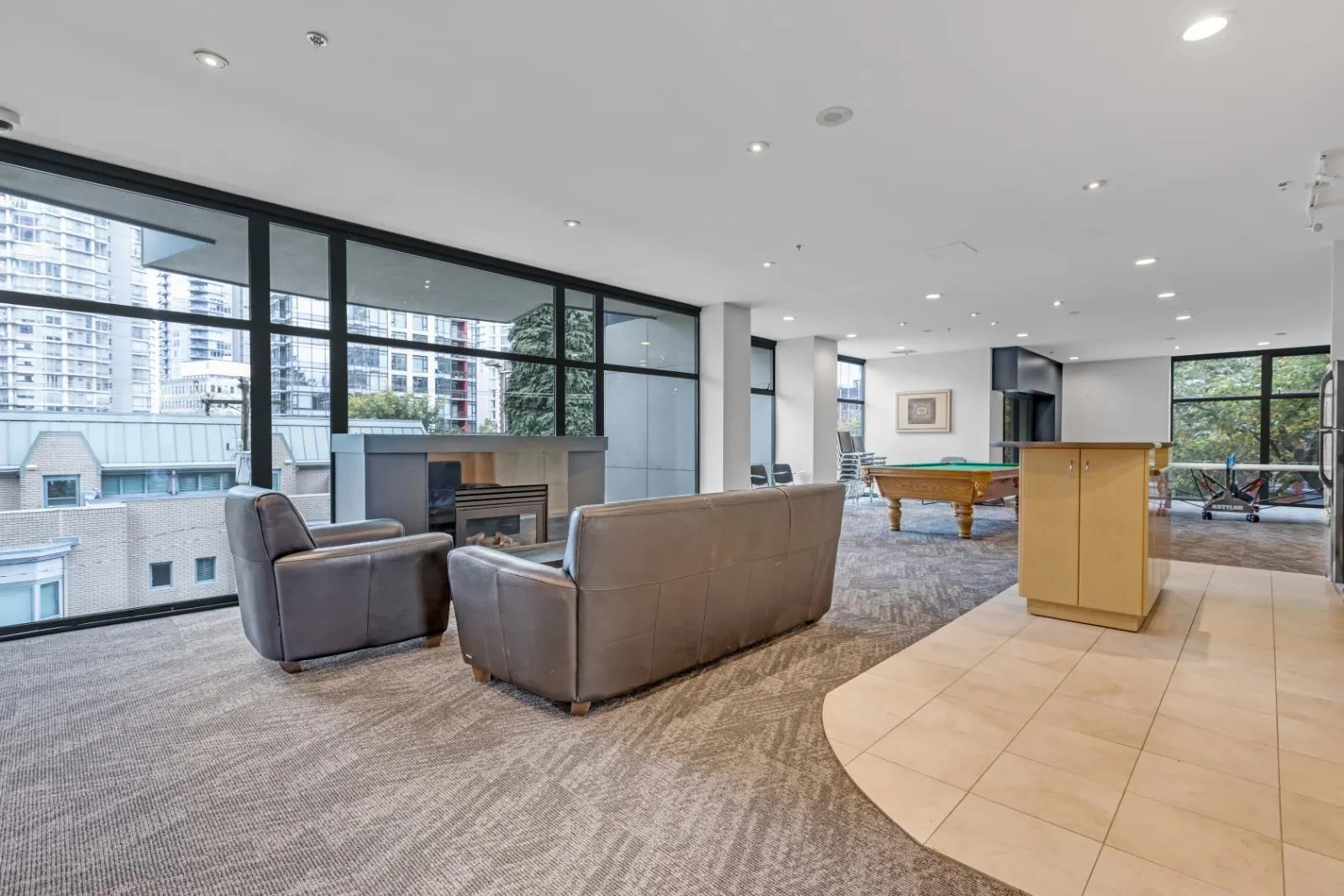 1239 W Georgia Street #2402
