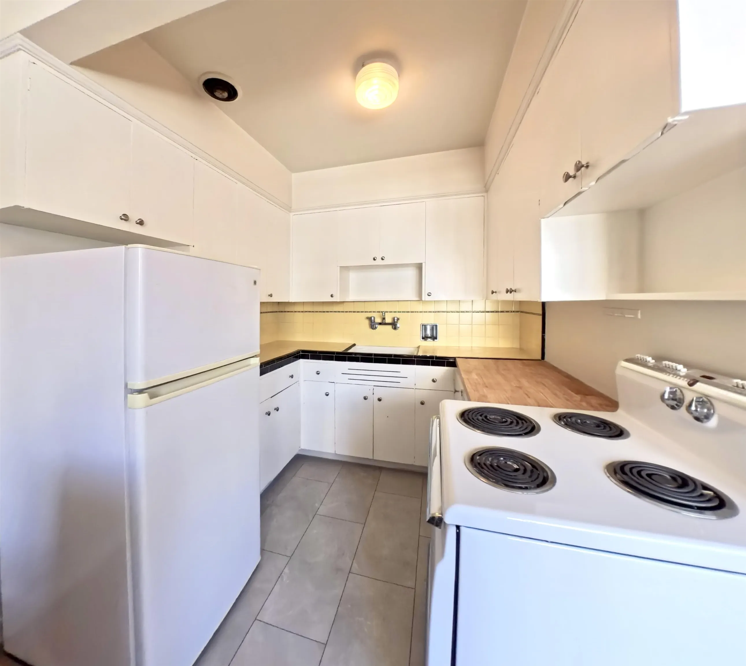 1925 Nelsonstreet #209