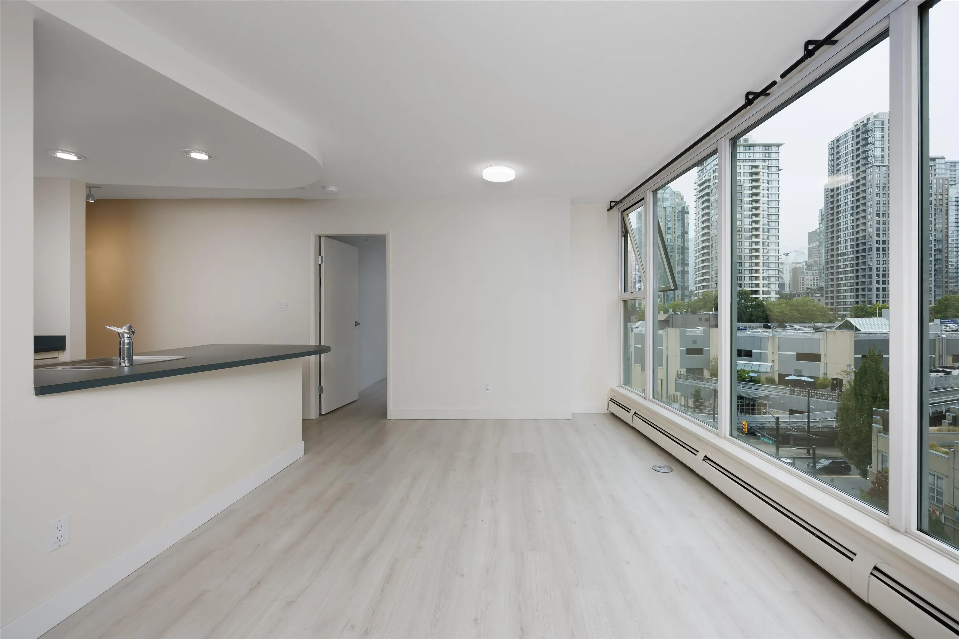 1008 Cambie Street #902