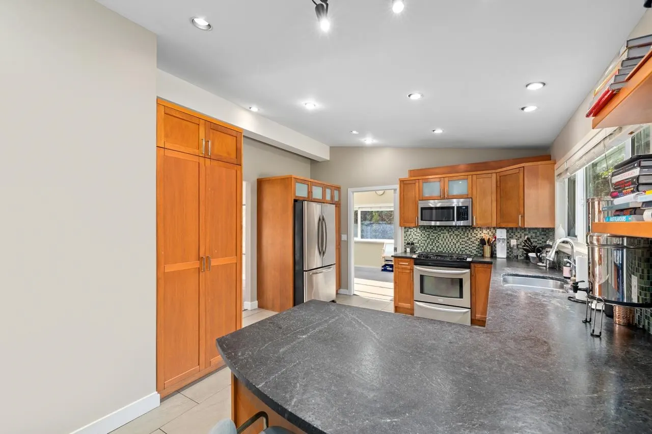 326 Moyne Drive