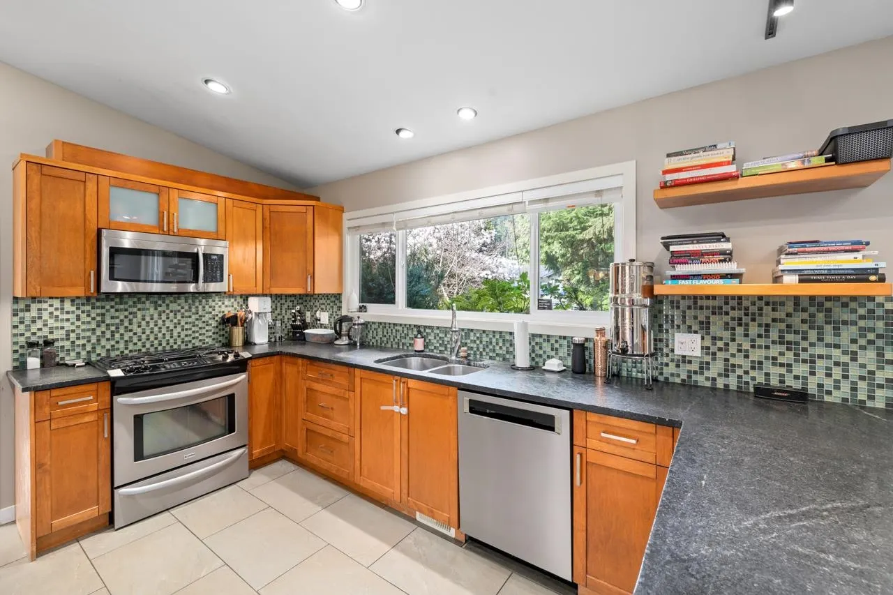 326 Moyne Drive
