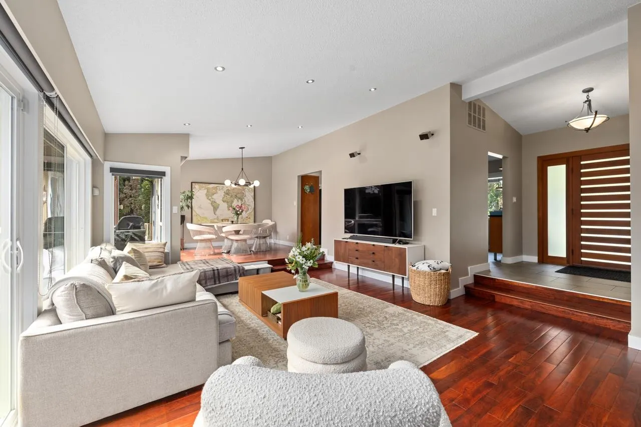 326 Moyne Drive
