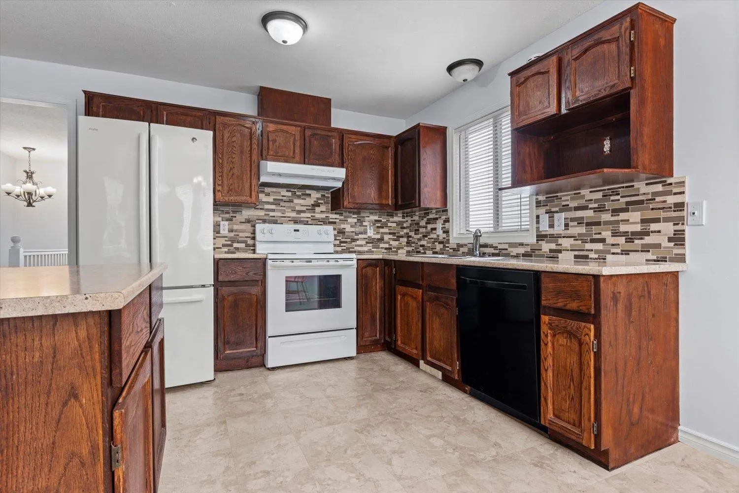 45470 Spruce Drive