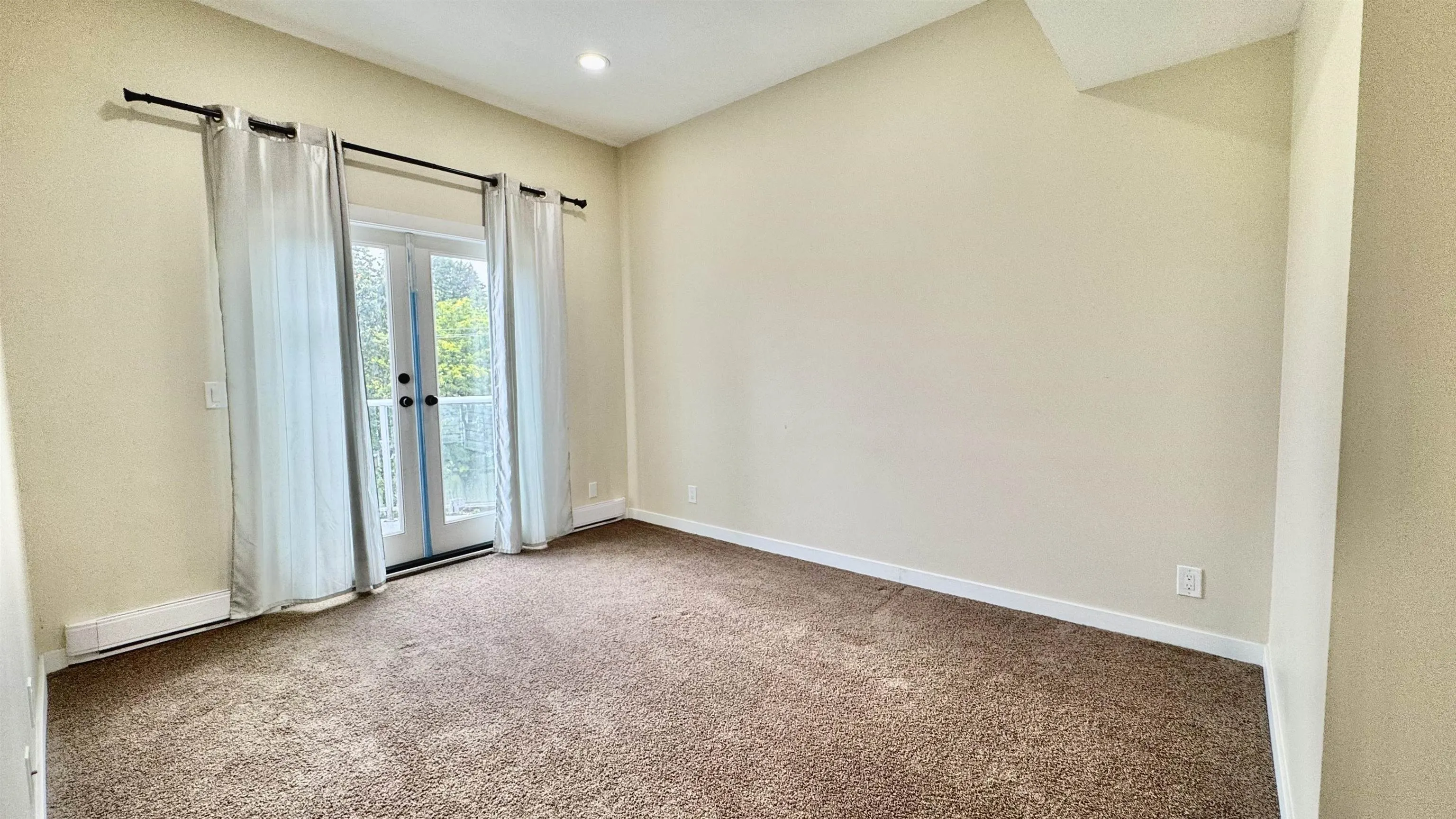 2983 Cambridge Street #403