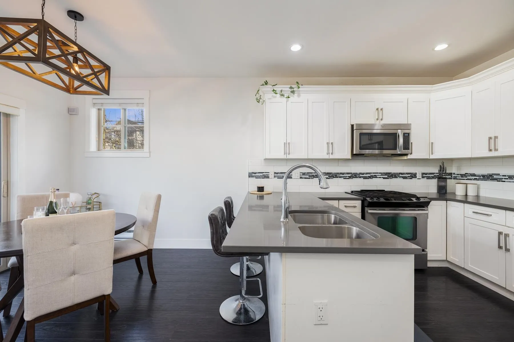 3266 147 Street #8