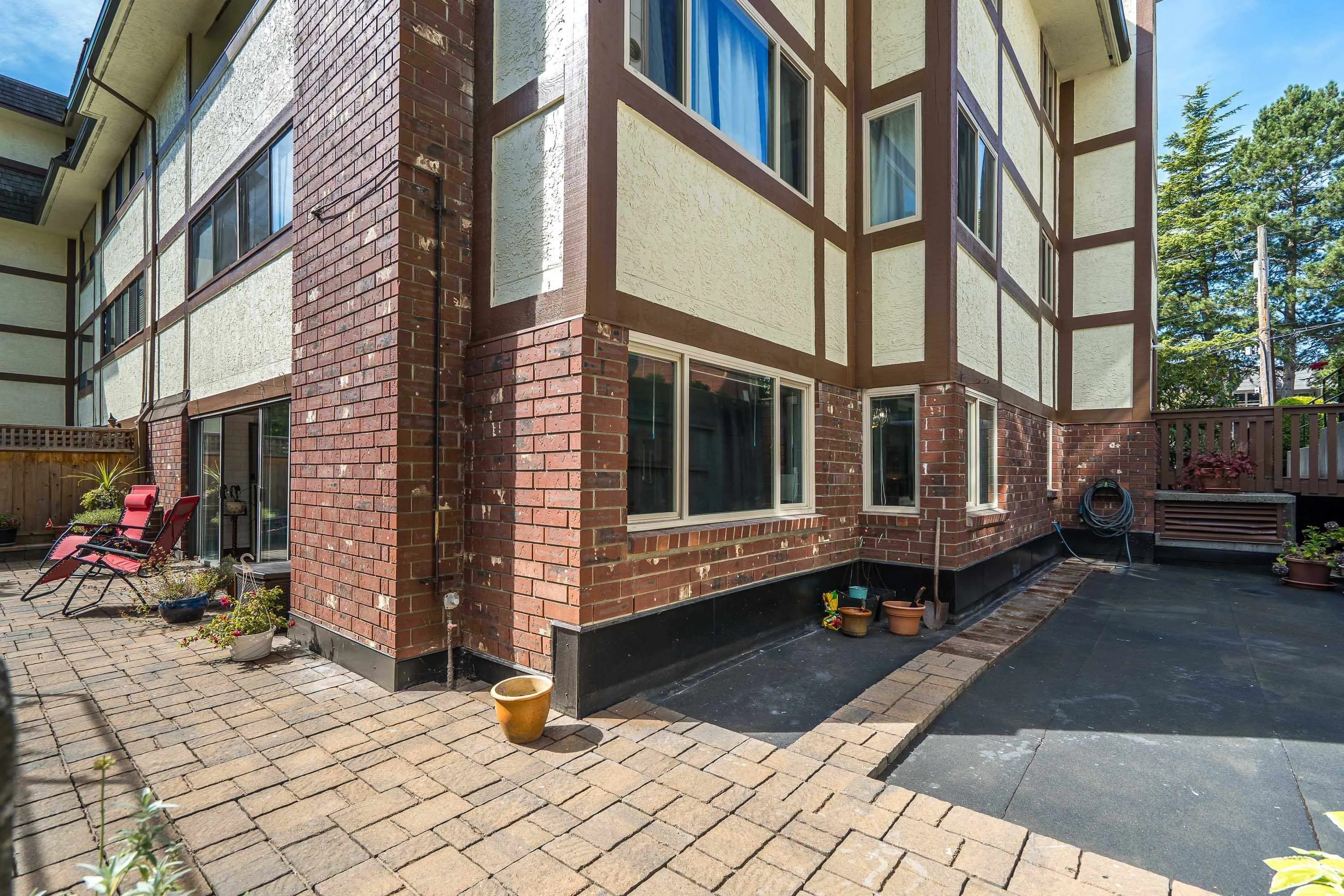 1368 Foster Street #102