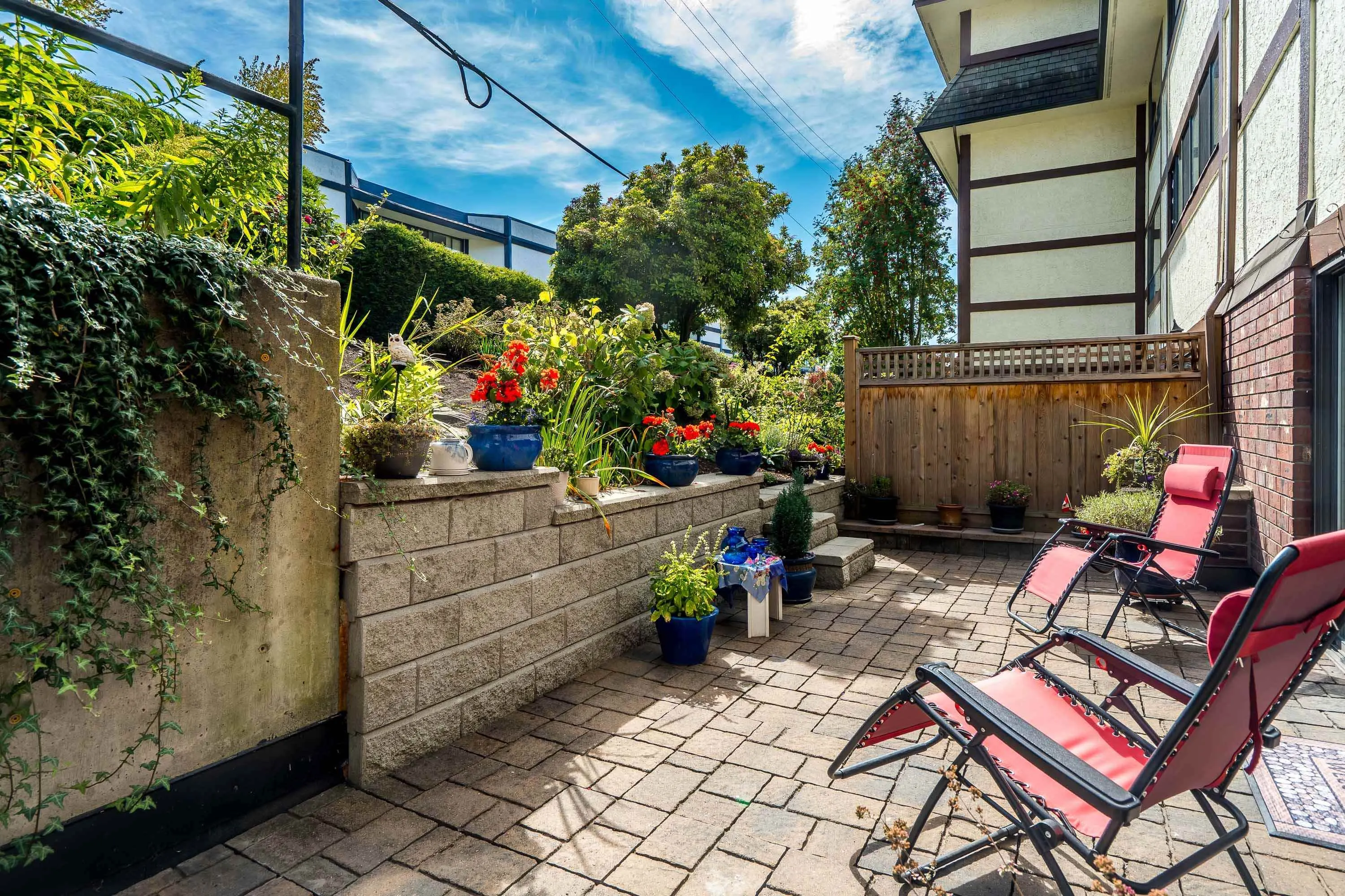 1368 Foster Street #102