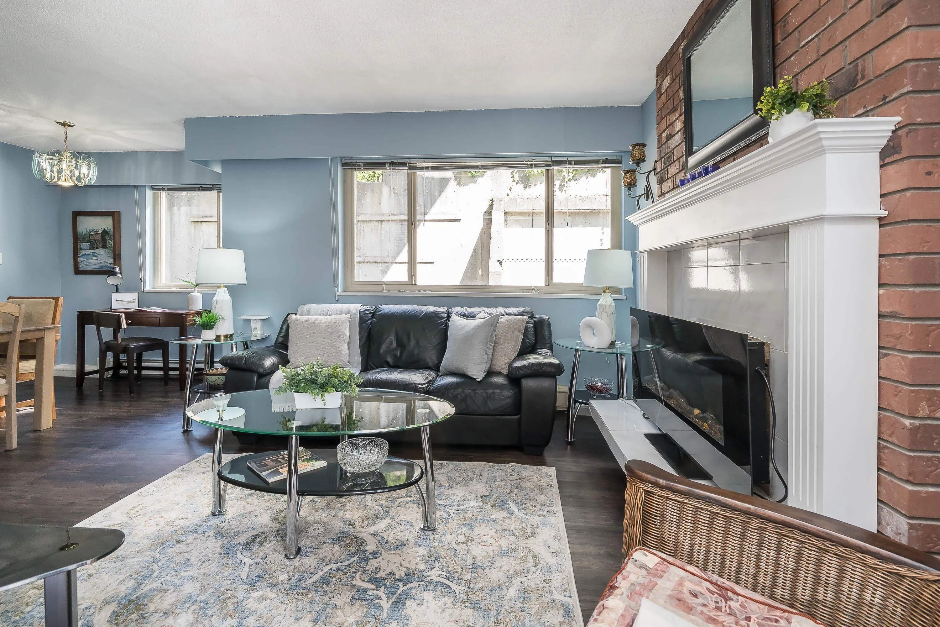 1368 Foster Street #102