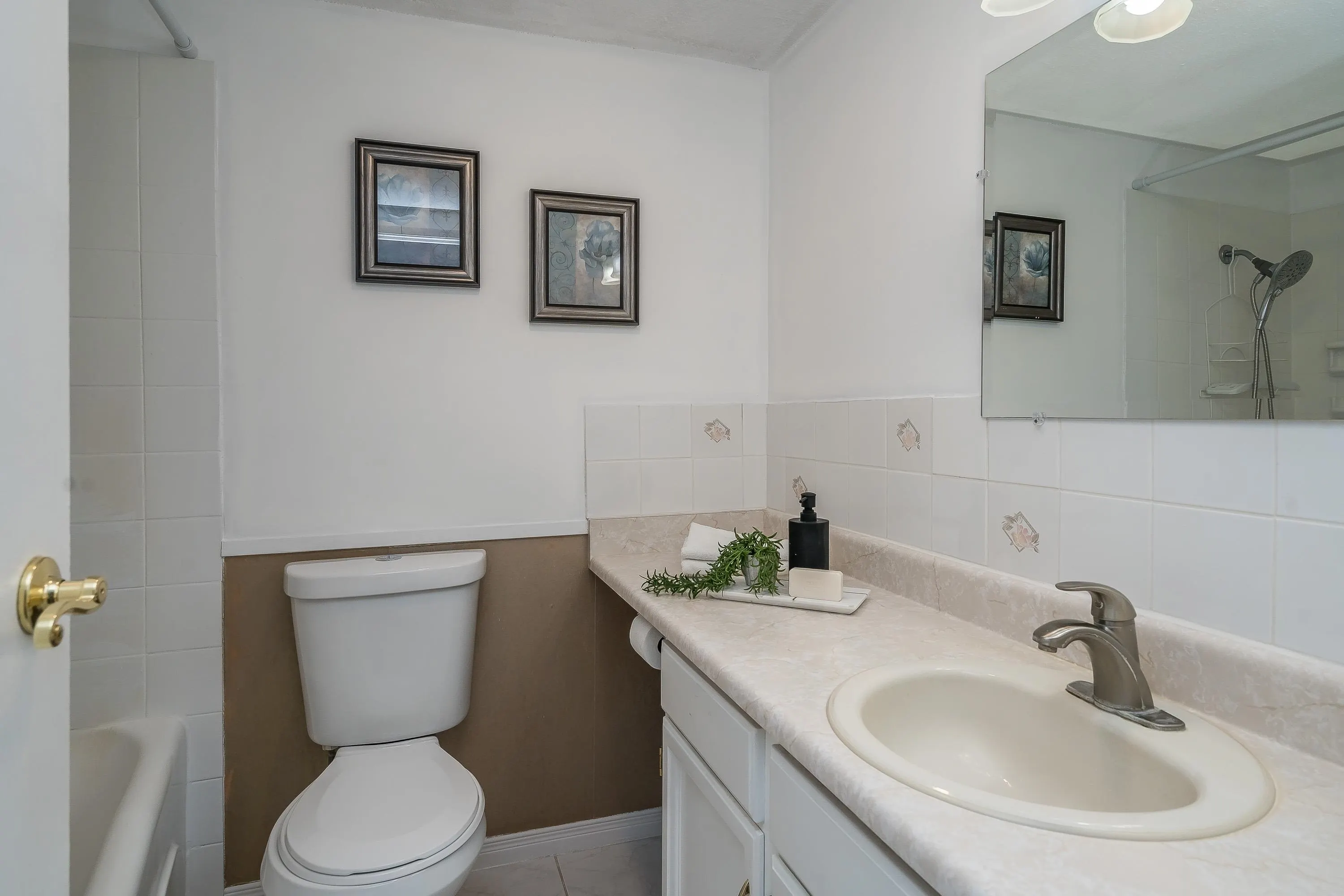 1368 Foster Street #102