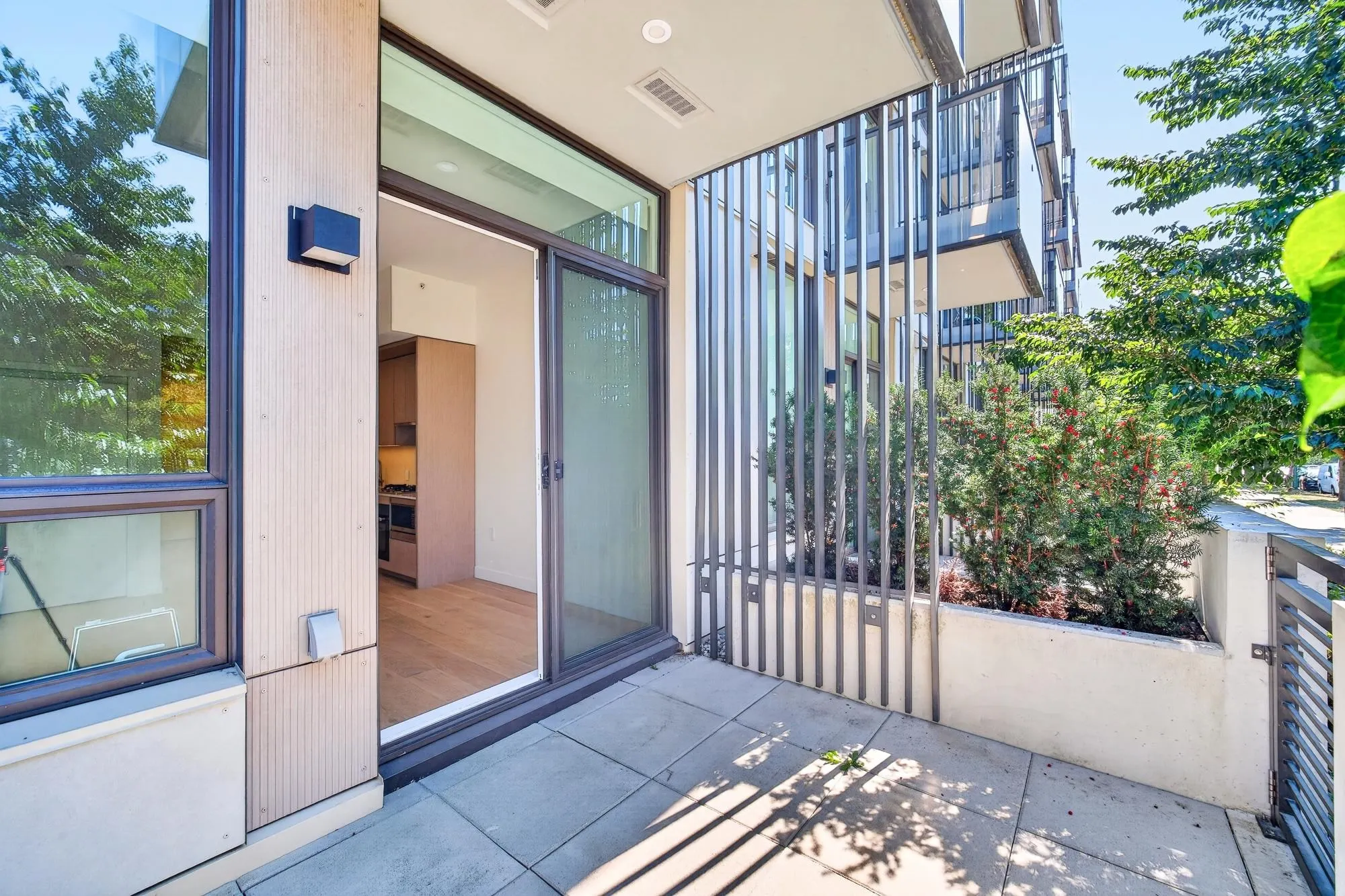 5212 Cambie Street #116
