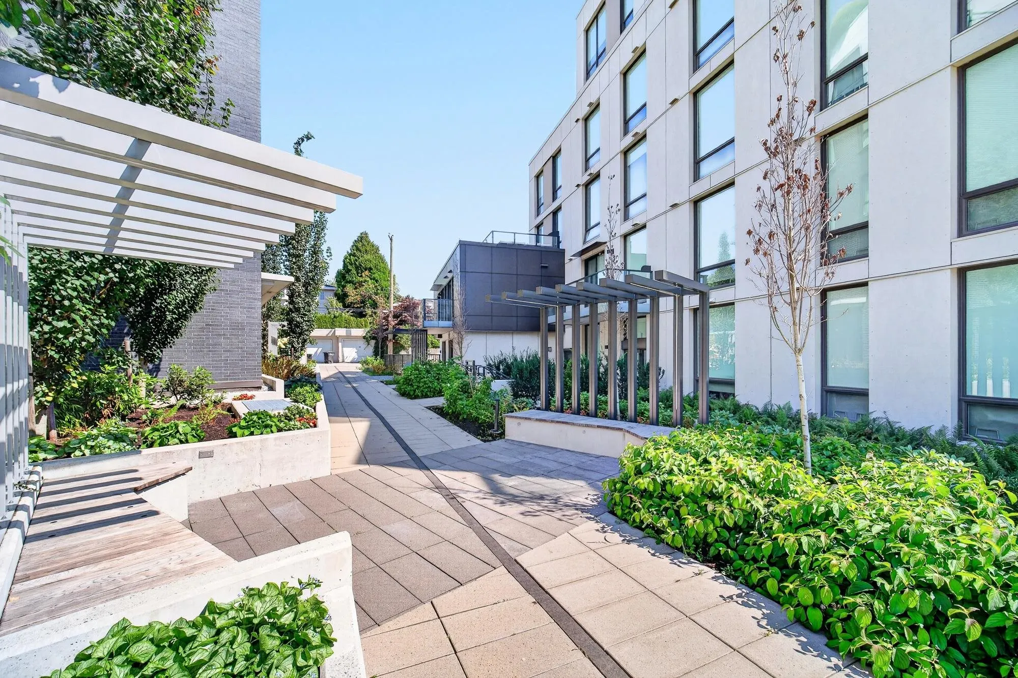 5212 Cambie Street #116