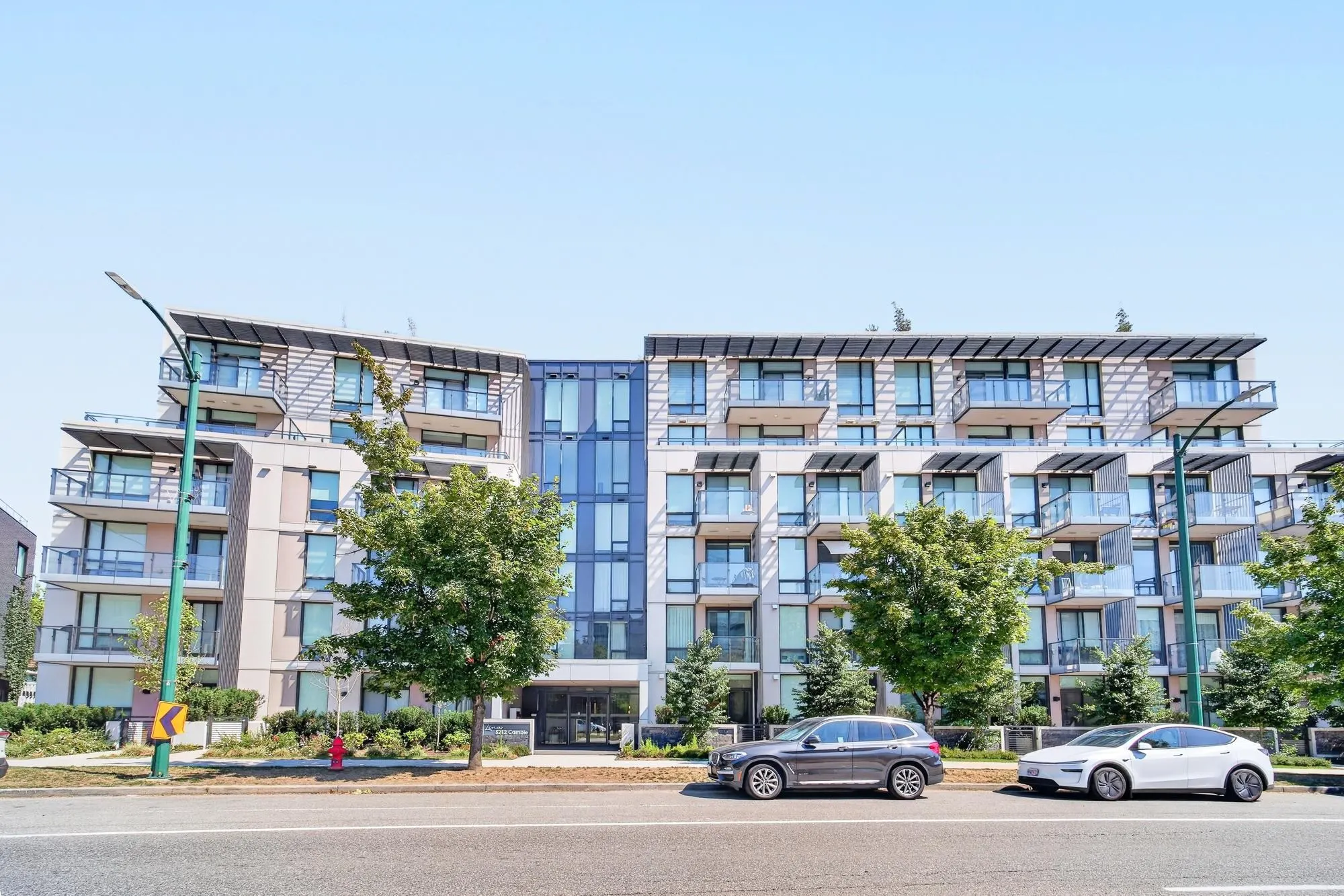 5212 Cambie Street #116