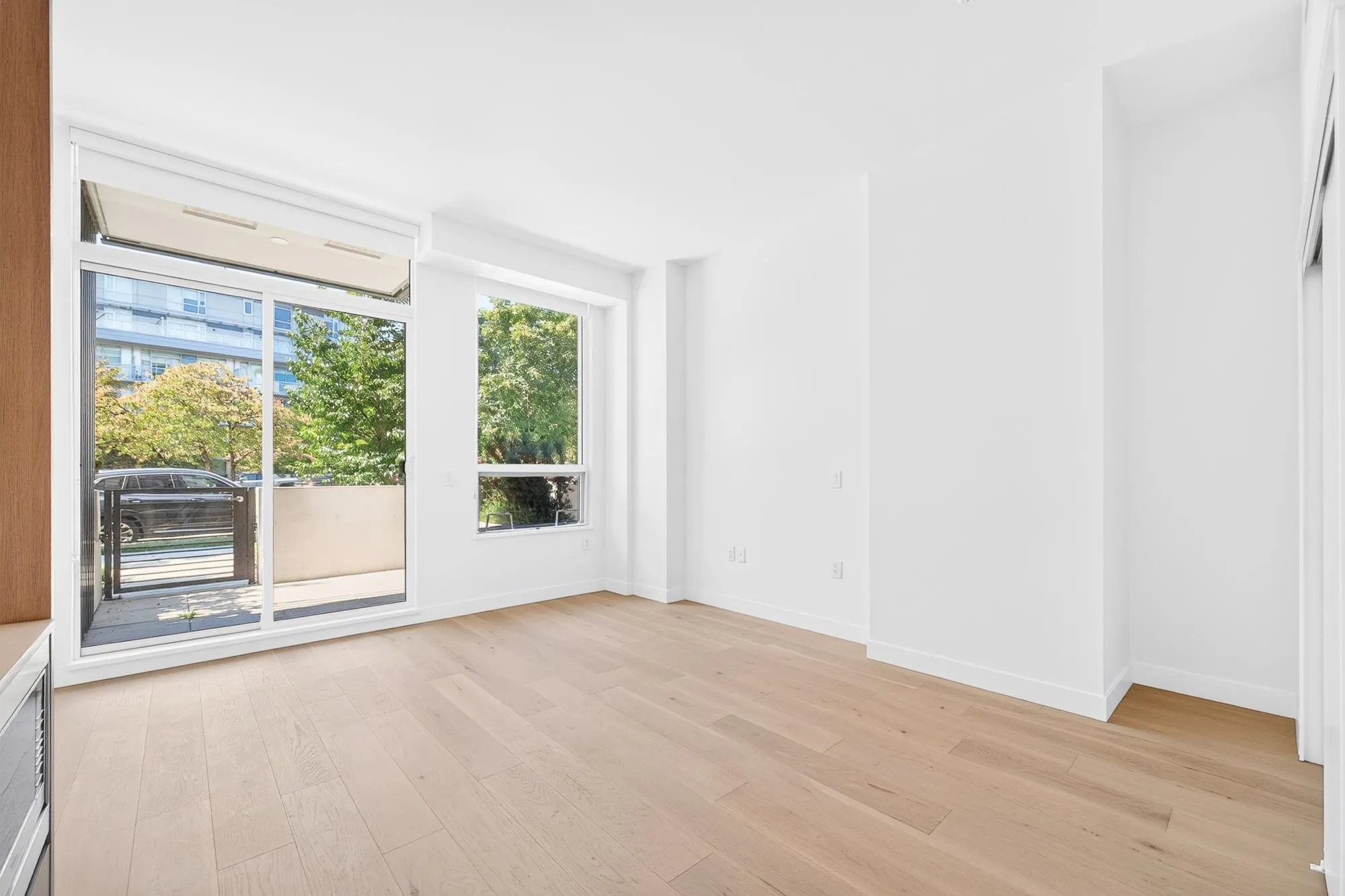 5212 Cambie Street #116