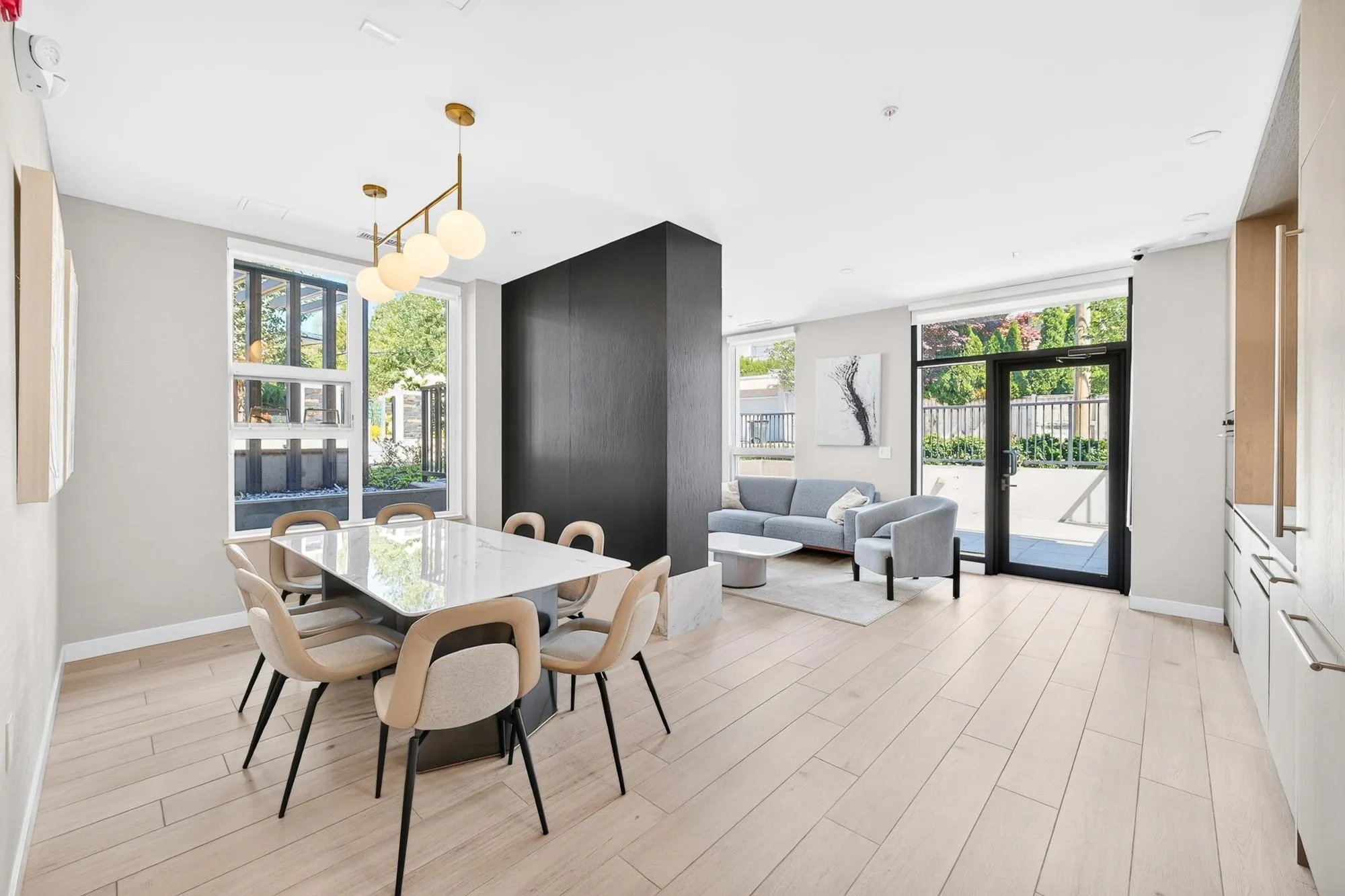 5212 Cambie Street #116