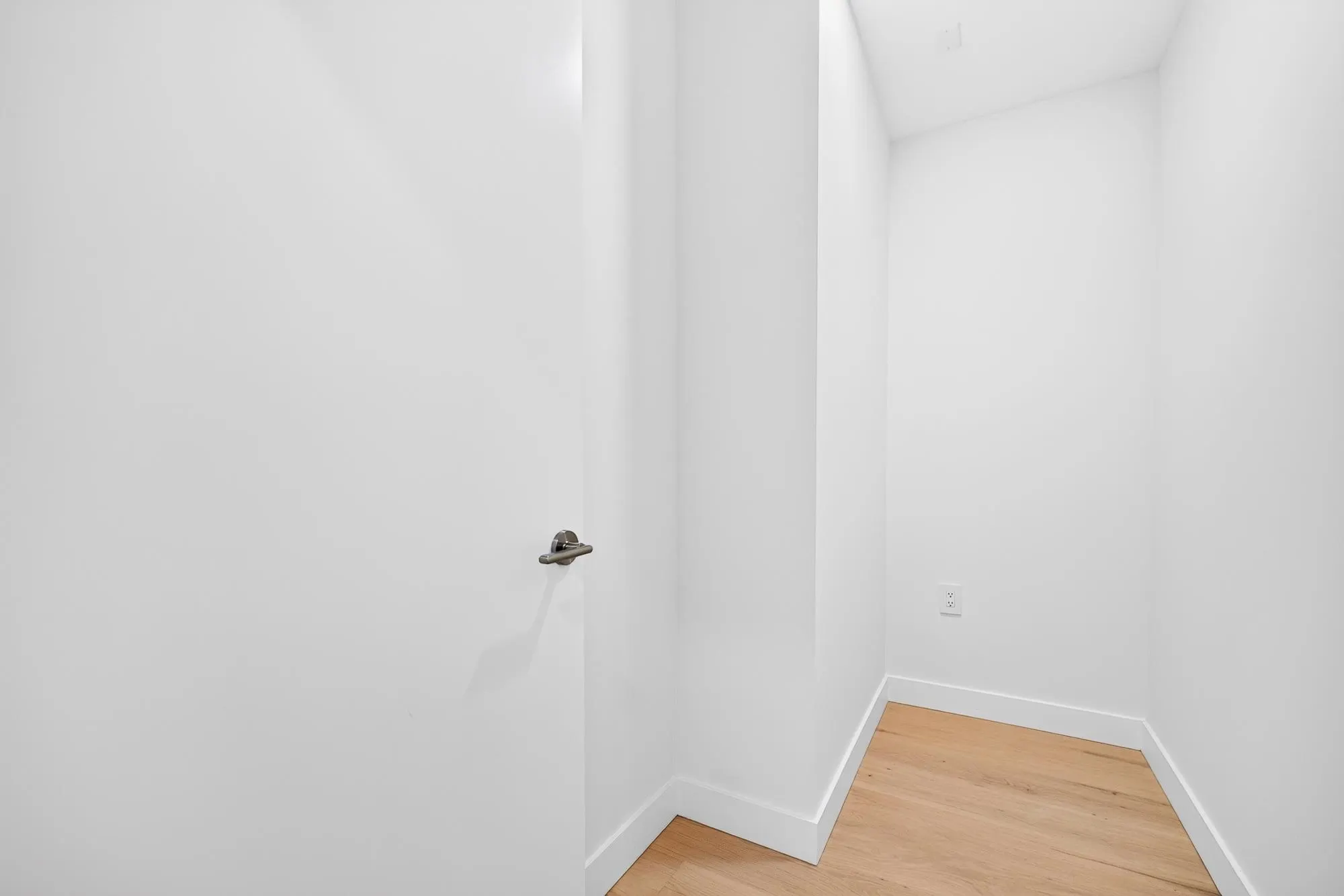 5212 Cambie Street #116
