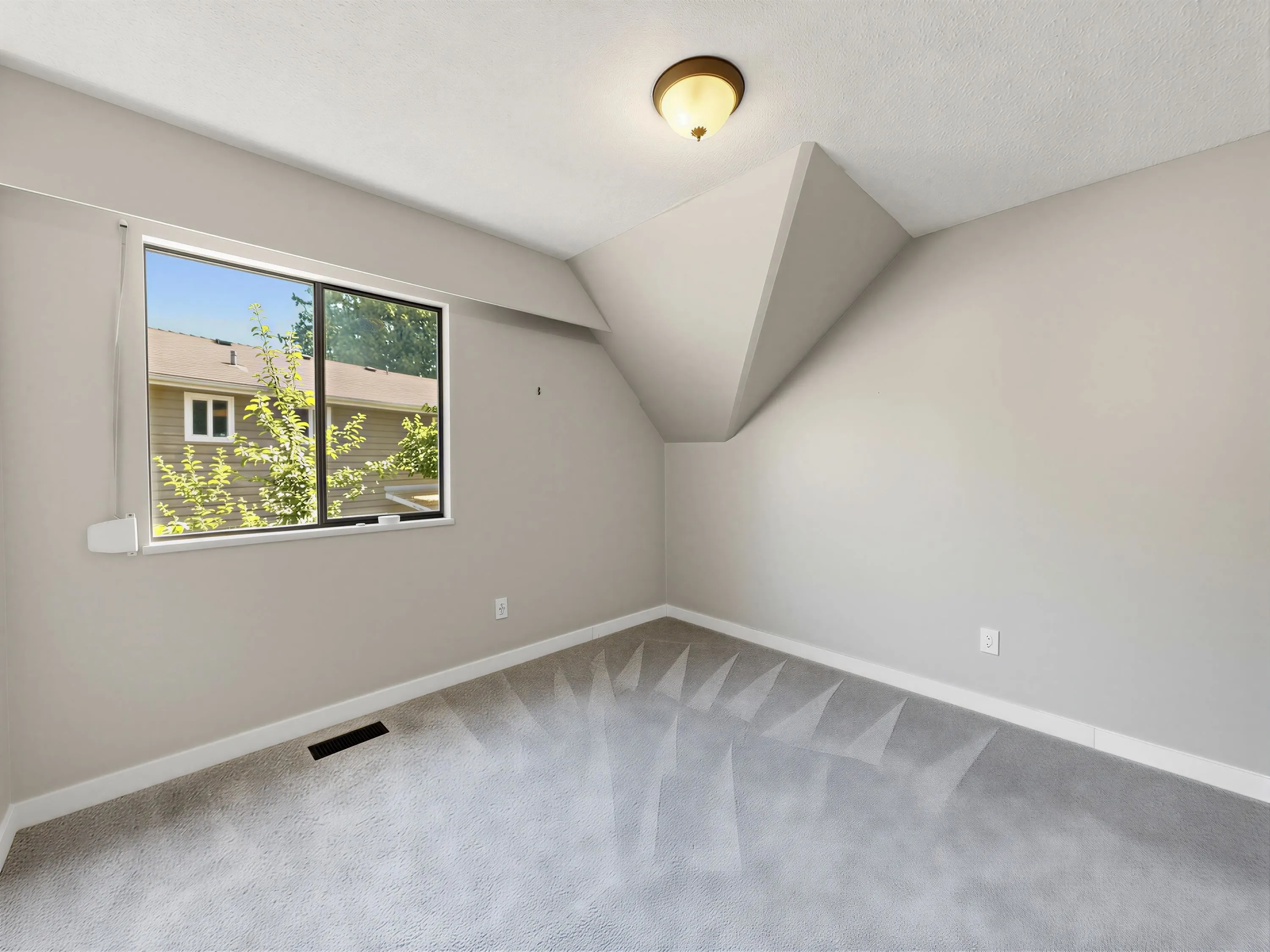 11795 Chateau Wynd