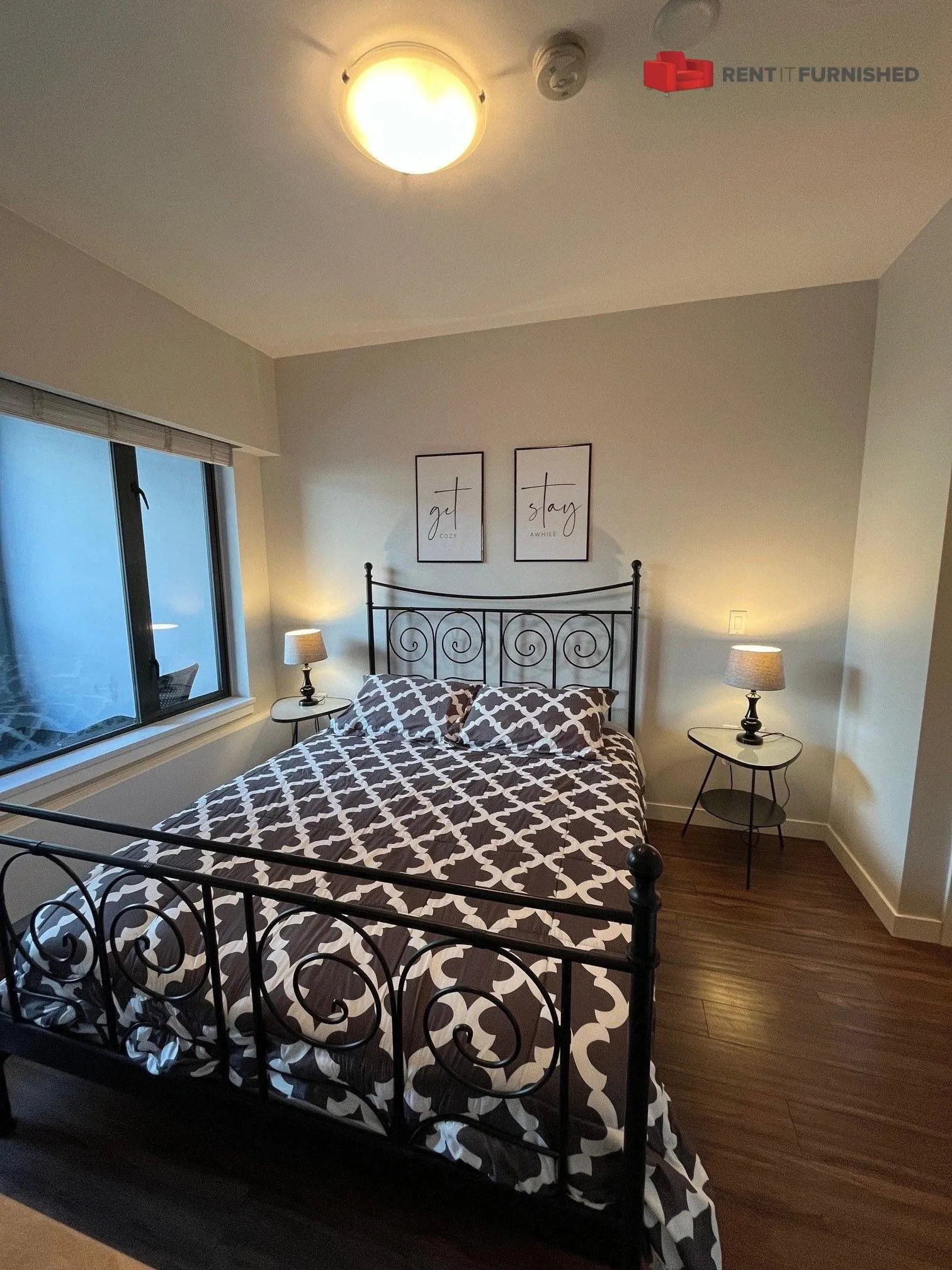 215 W 1st Street #211