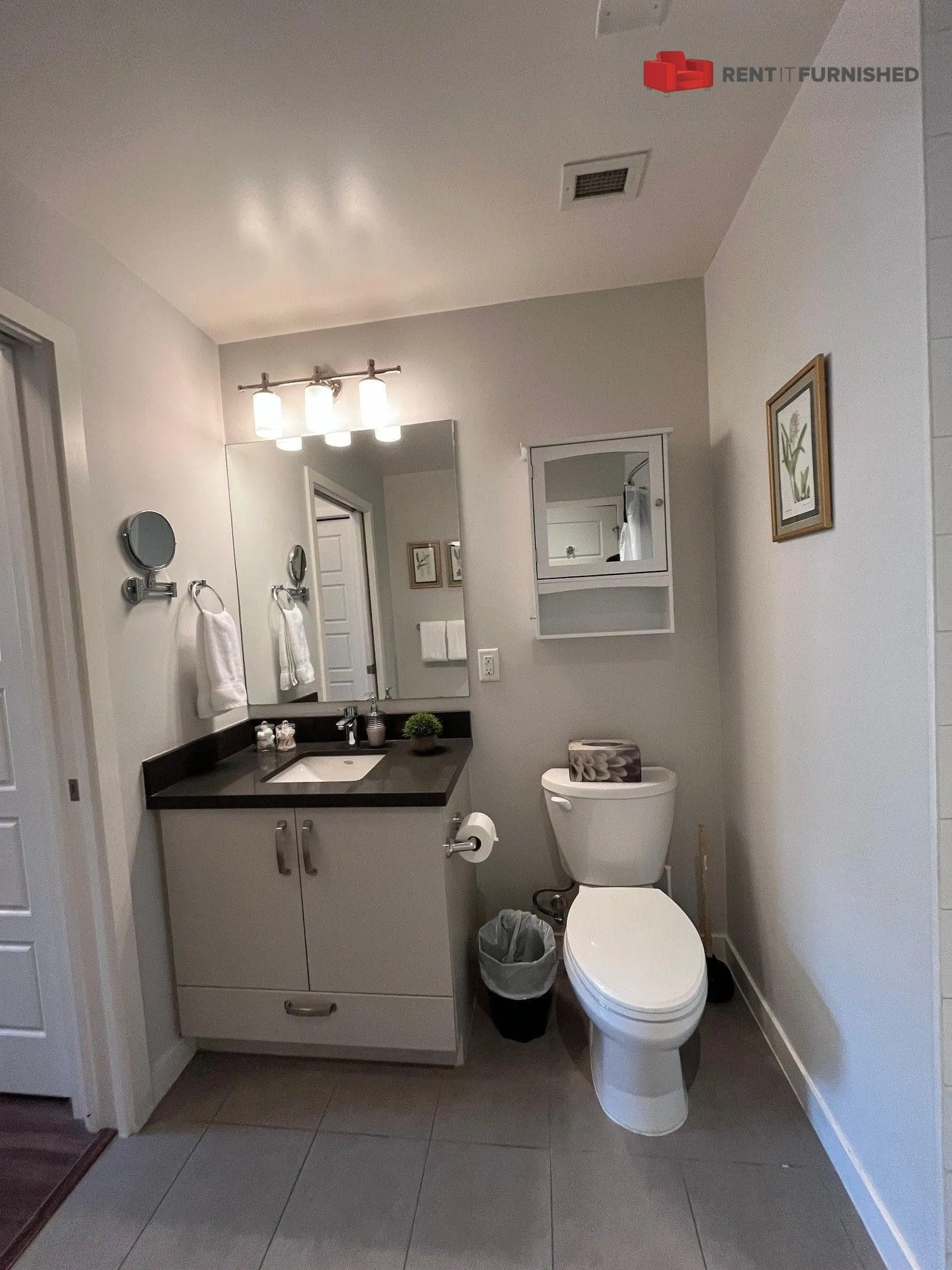 215 W 1st Street #211