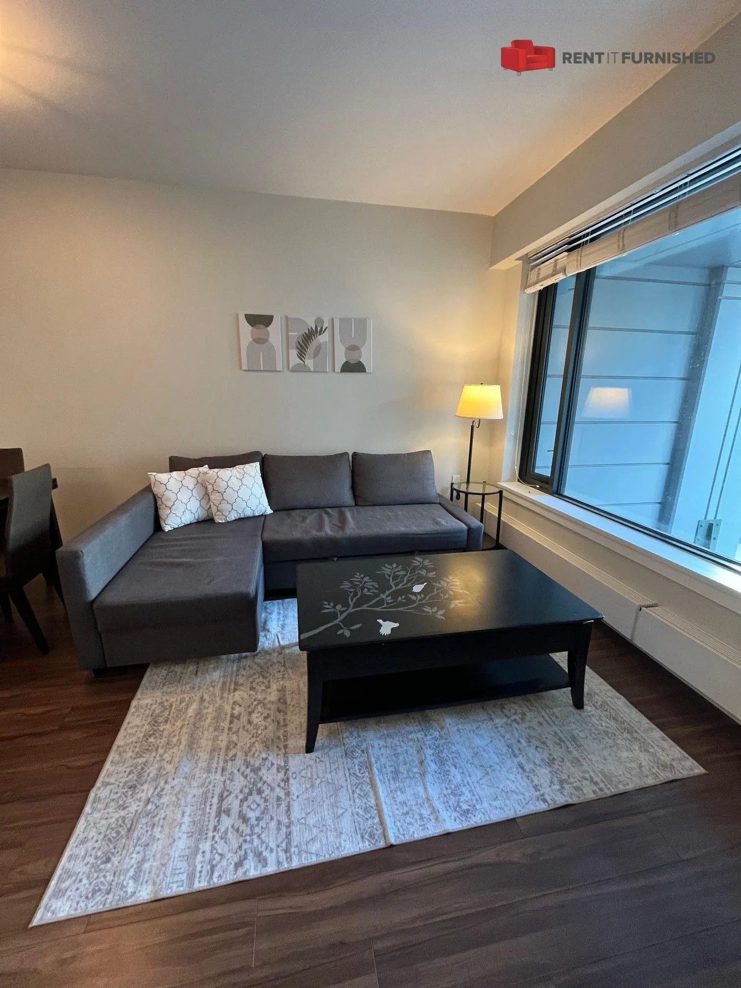 215 W 1st Street #211
