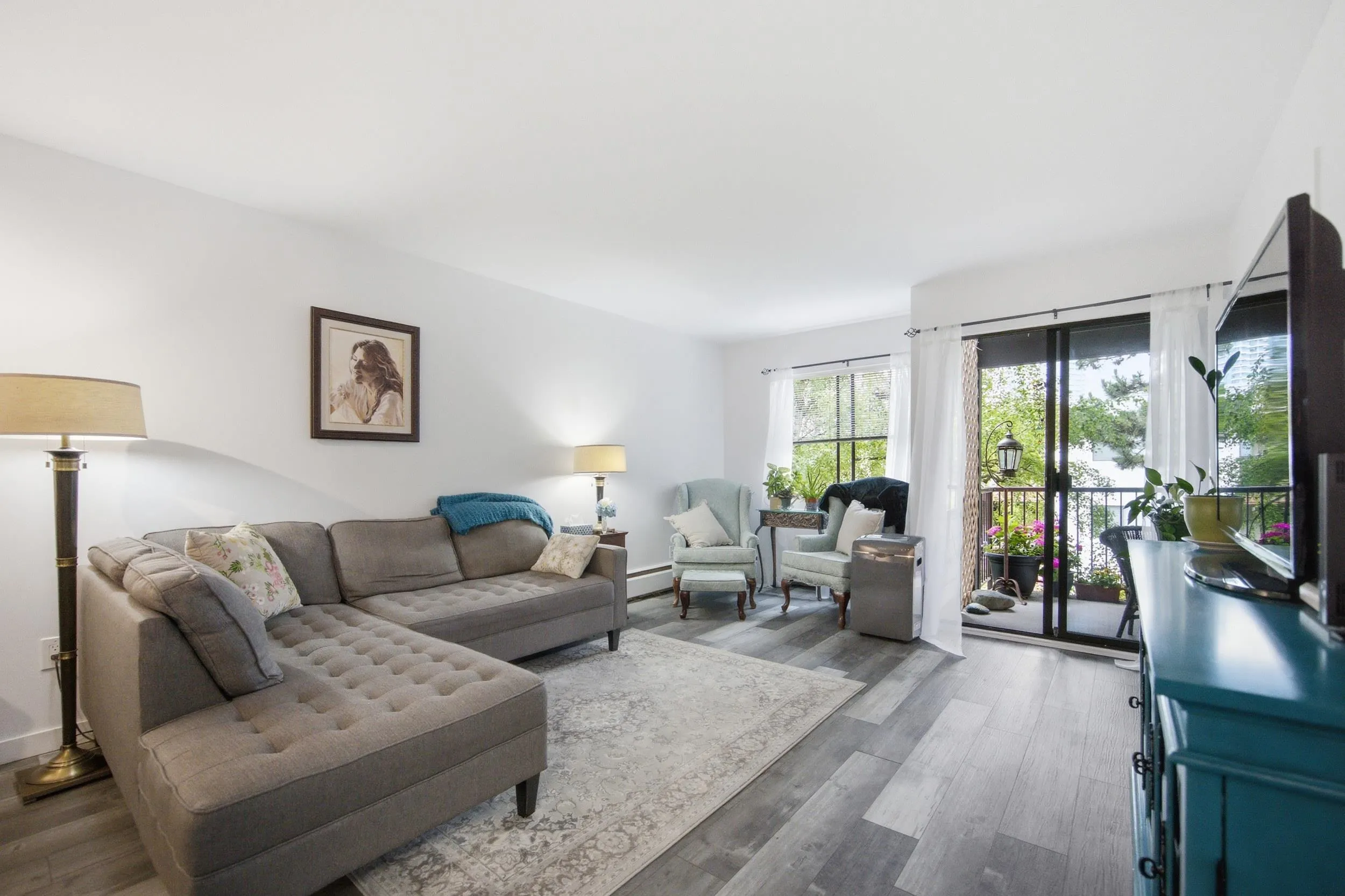 1555 Fir Street #206