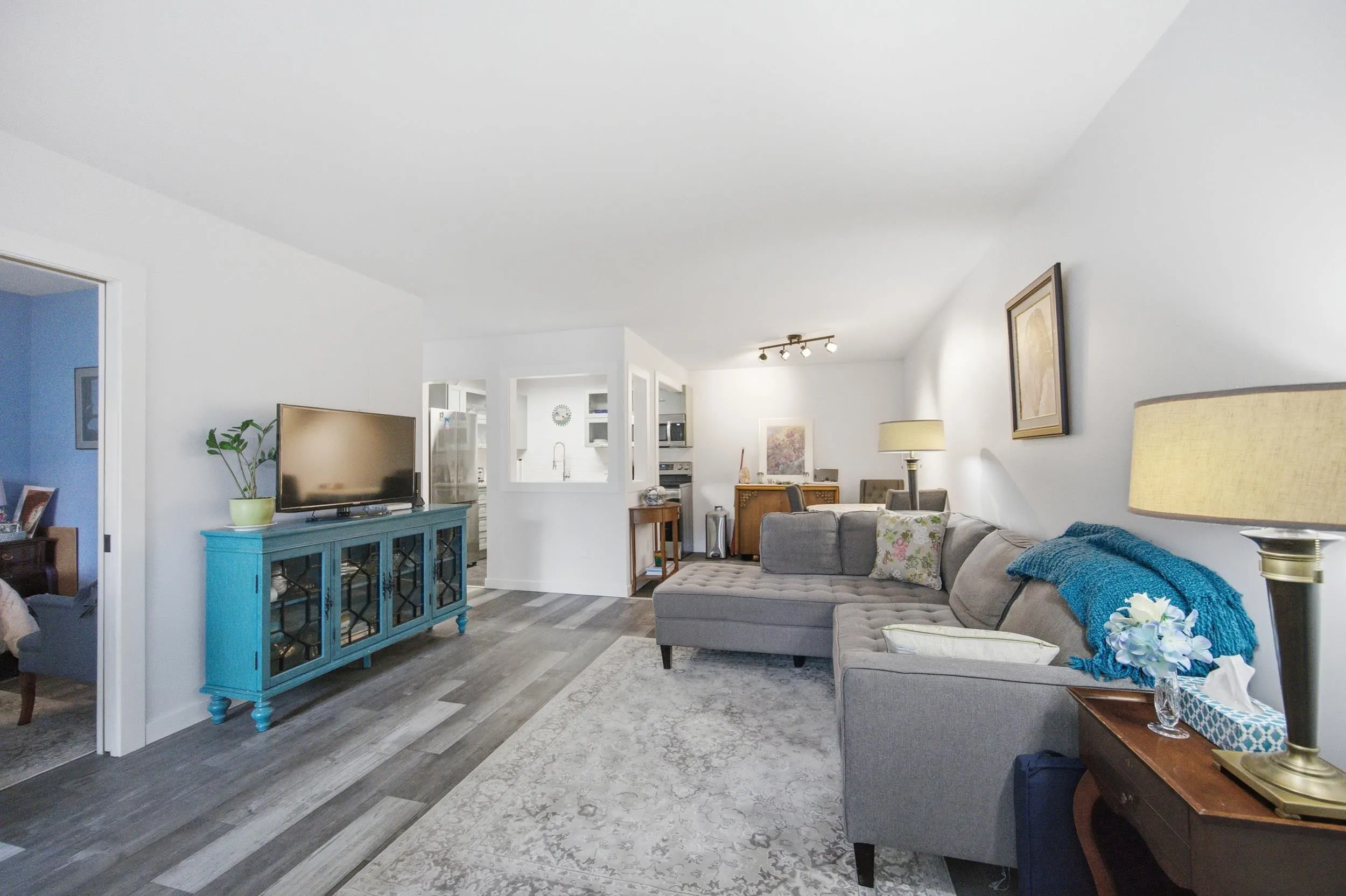 1555 Fir Street #206