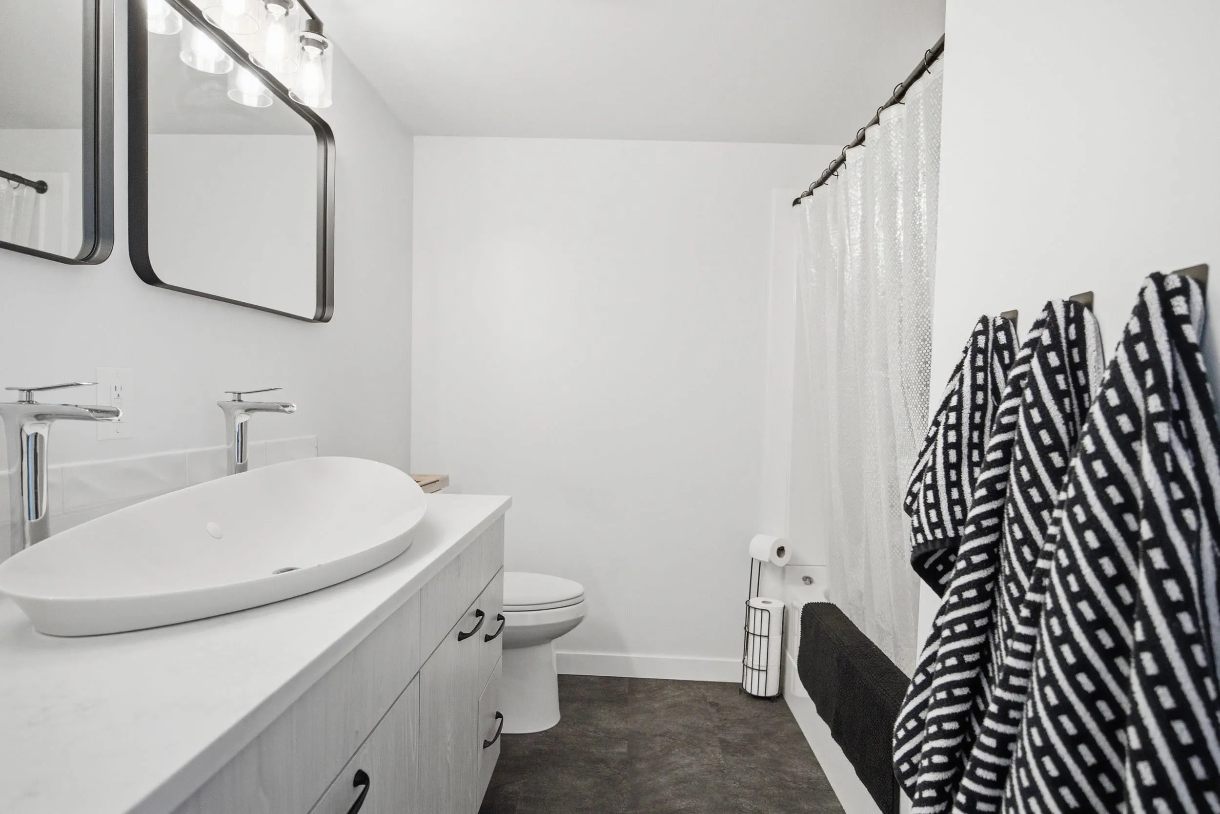 1555 Fir Street #206