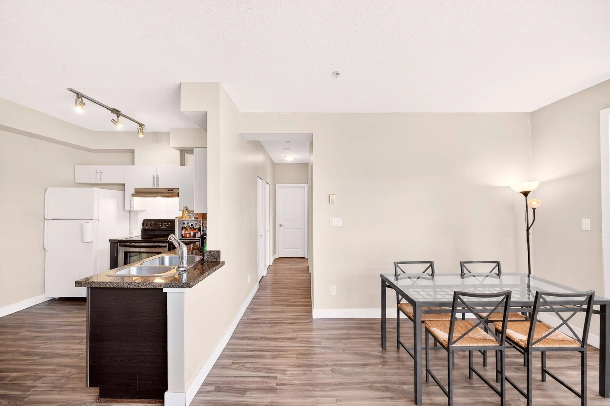5692 Kings Road #Second bedroom