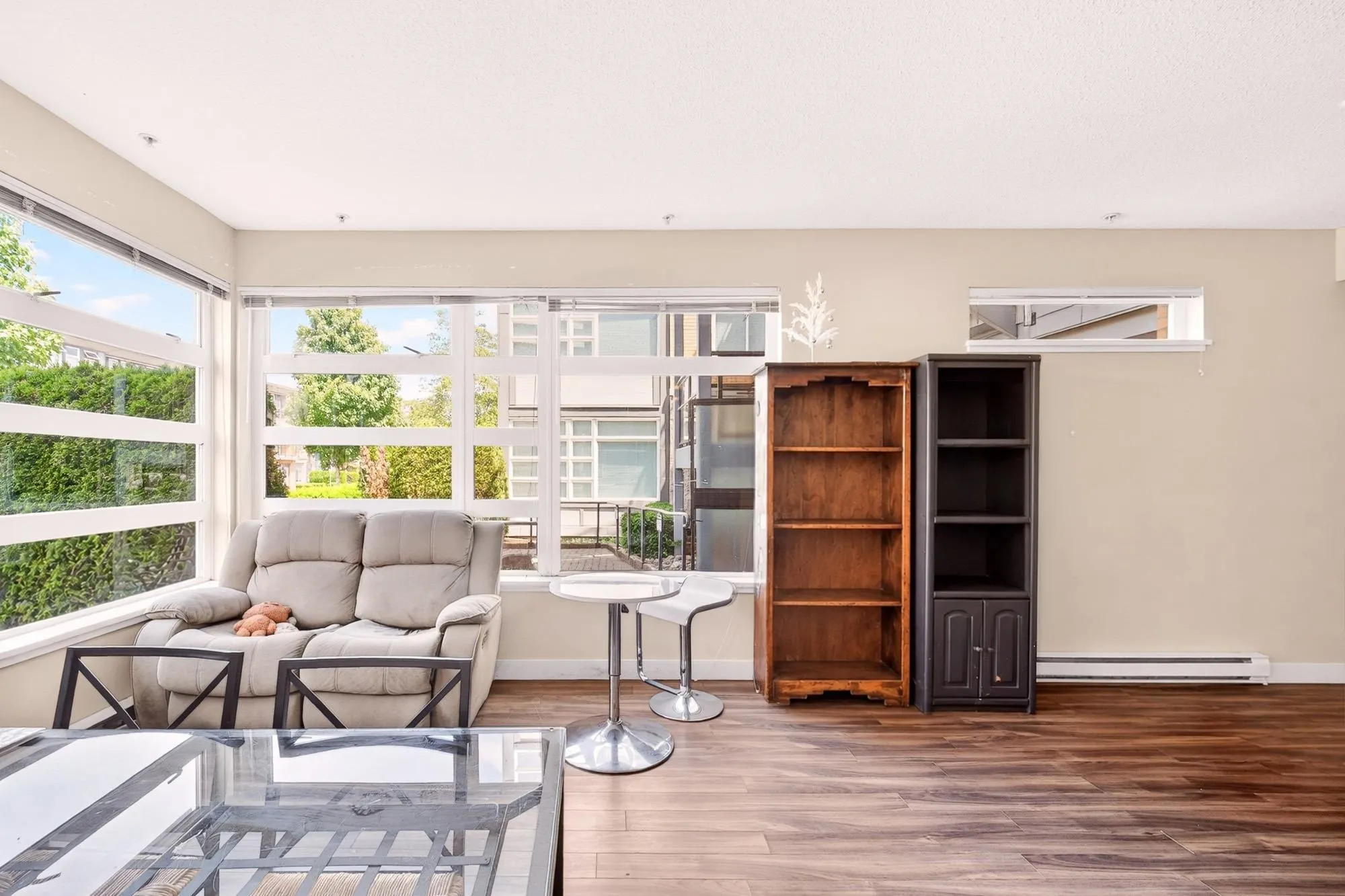 5692 Kings Road #Second bedroom