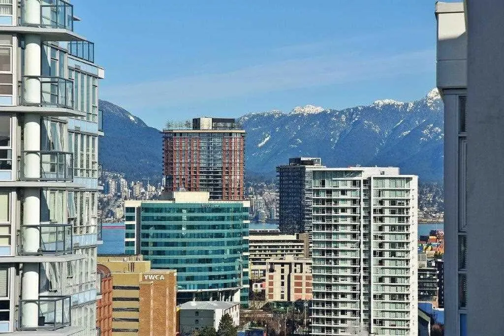 939 Expo Boulevard #3008