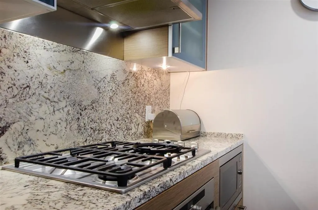 1111 Alberni Street #270X