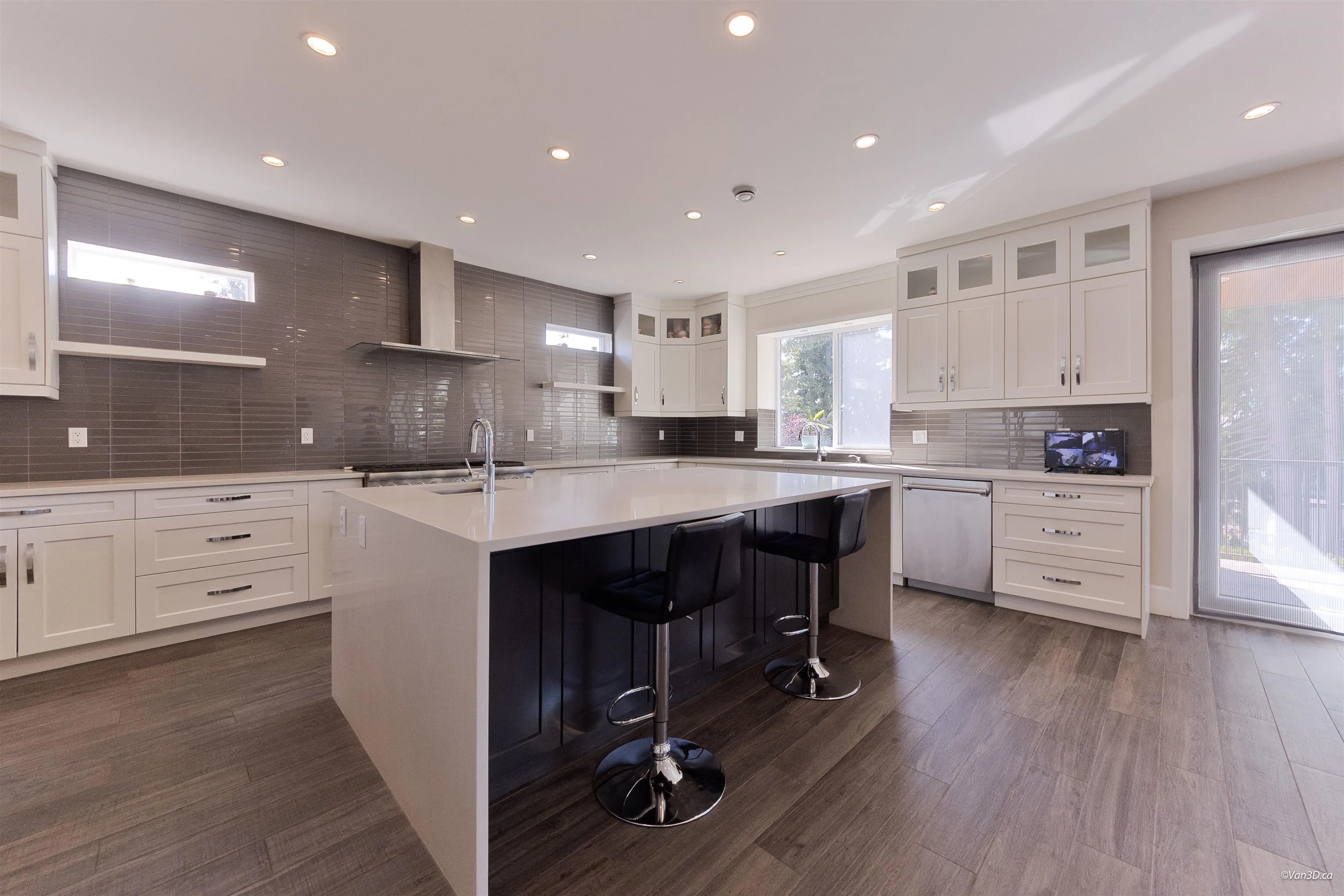7823 Garfield Drive