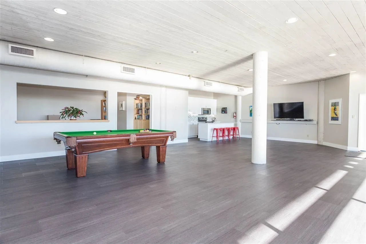 2246 Folkstone Way #11