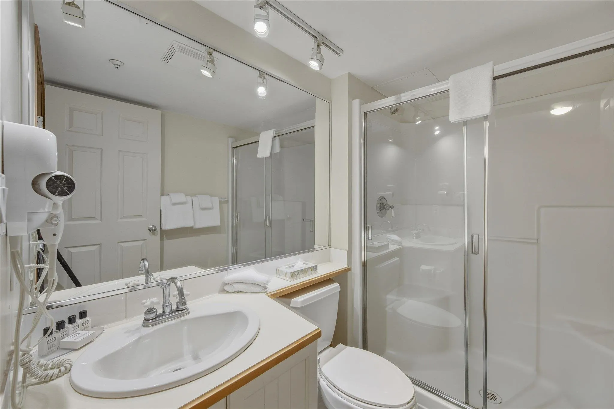 4800 Spearhead Drive #126