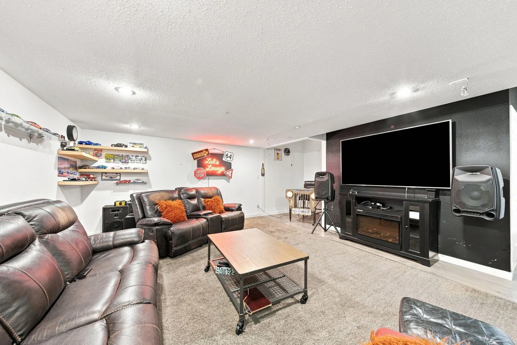 367 Fenton Street