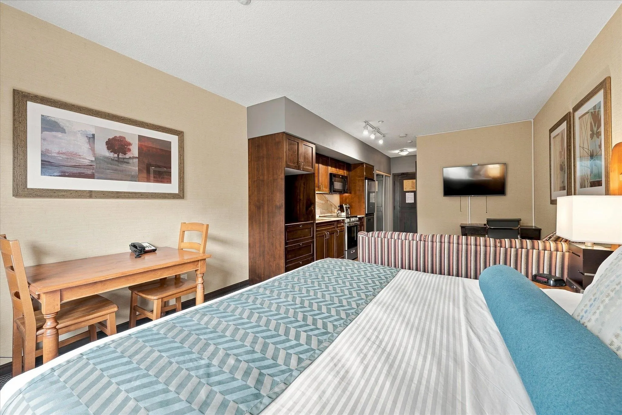 4220 Gateway Drive #126