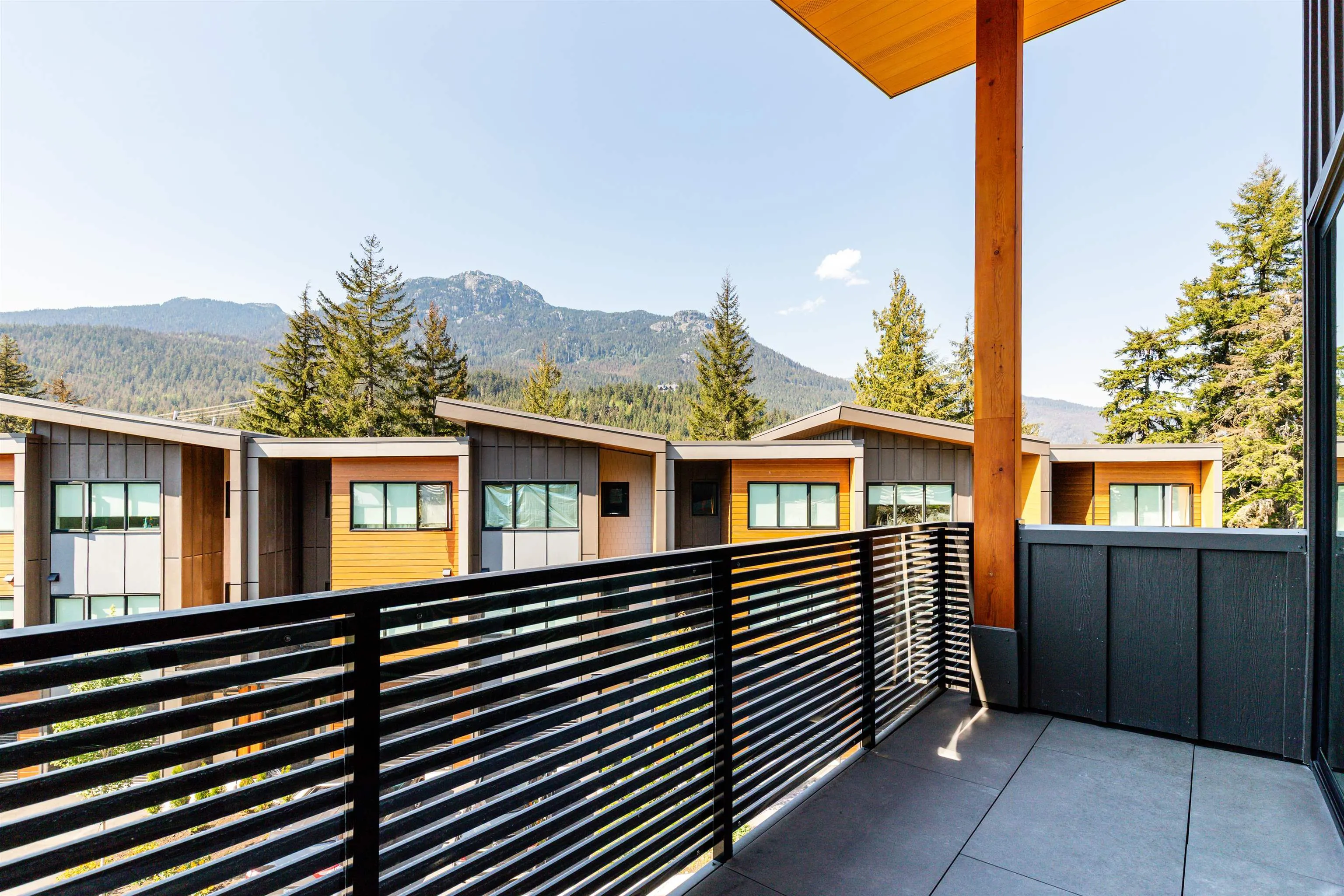 2077 Garibaldi Way #20