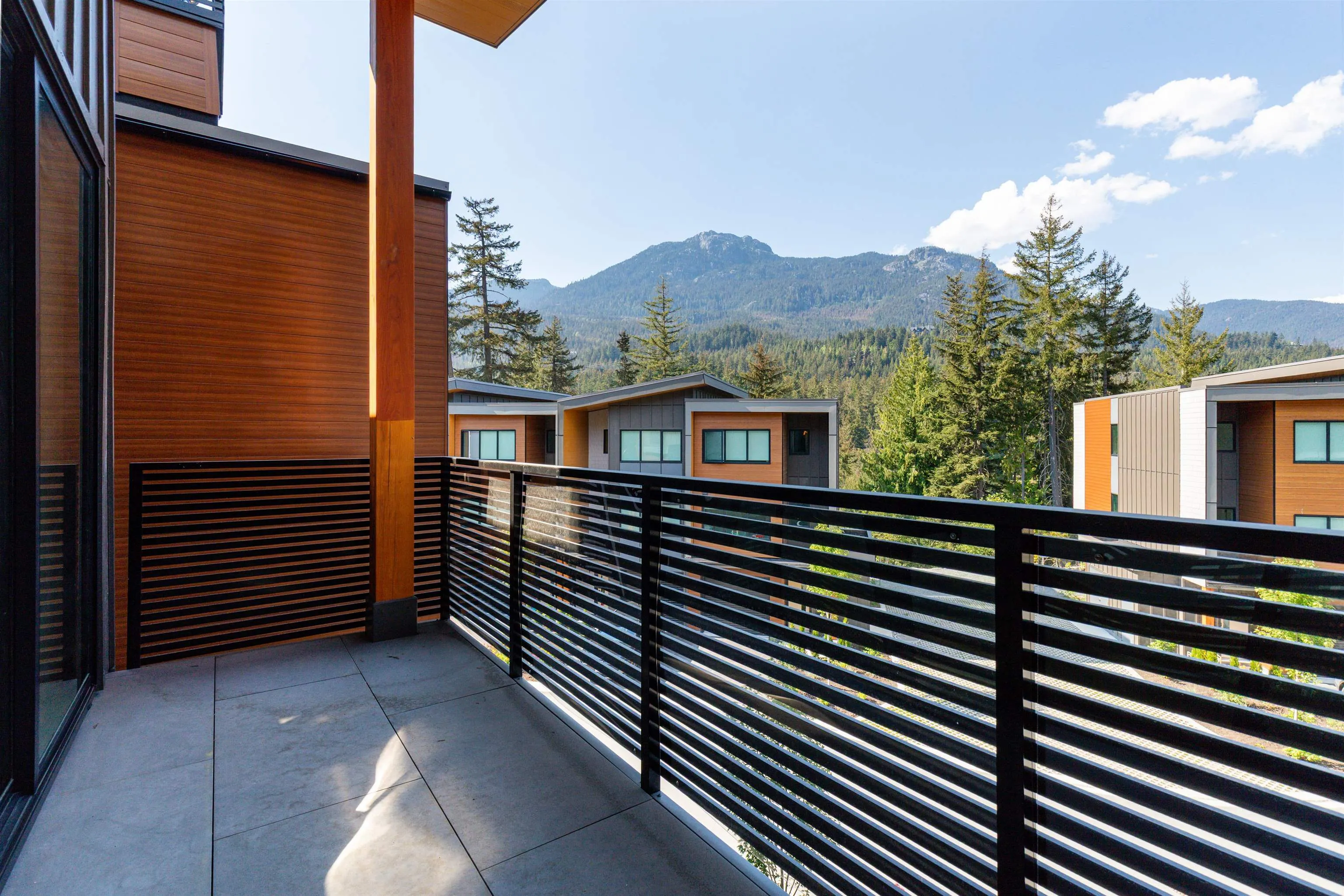 2077 Garibaldi Way #16