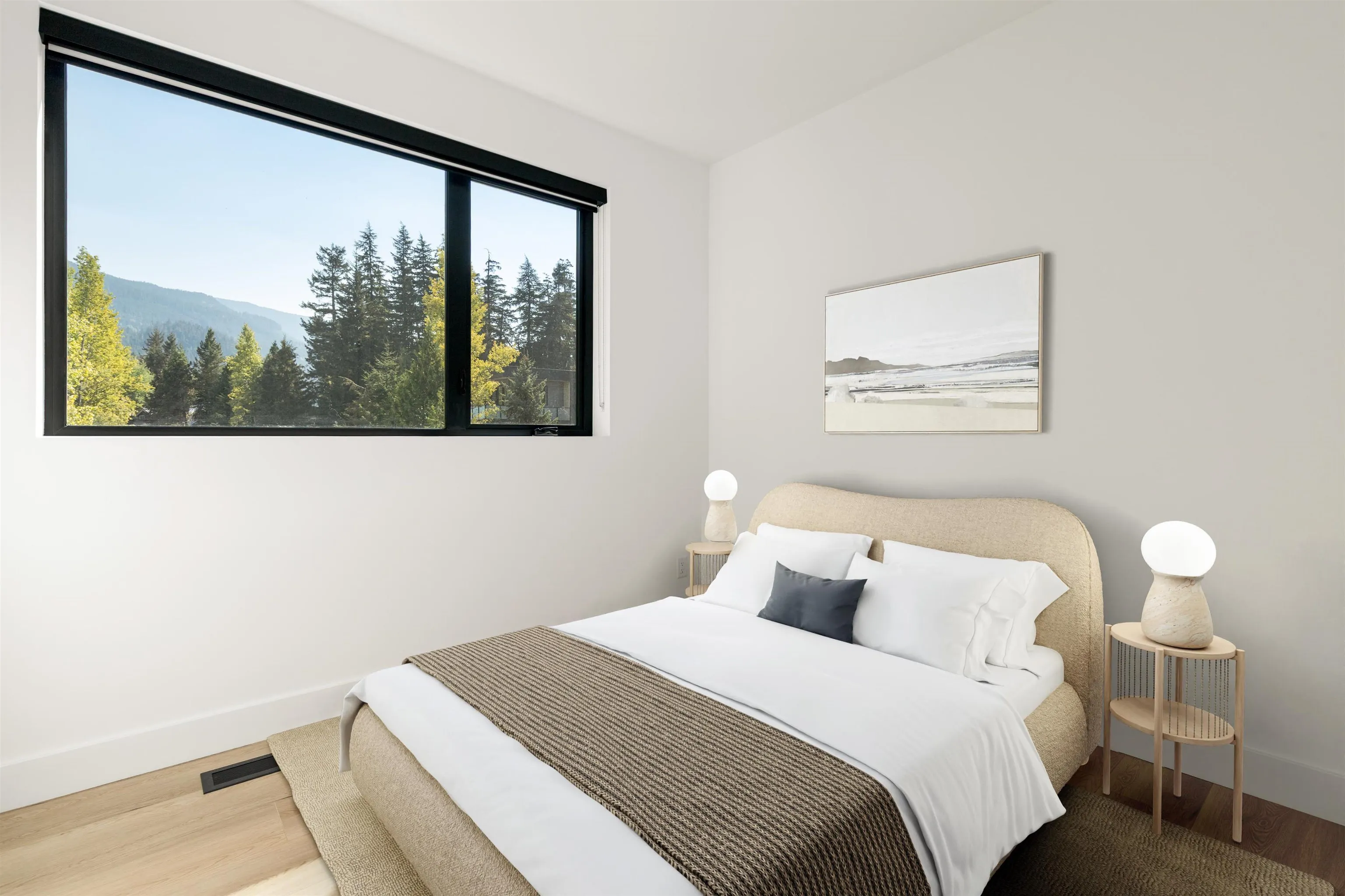 2077 Garibaldi Way #16