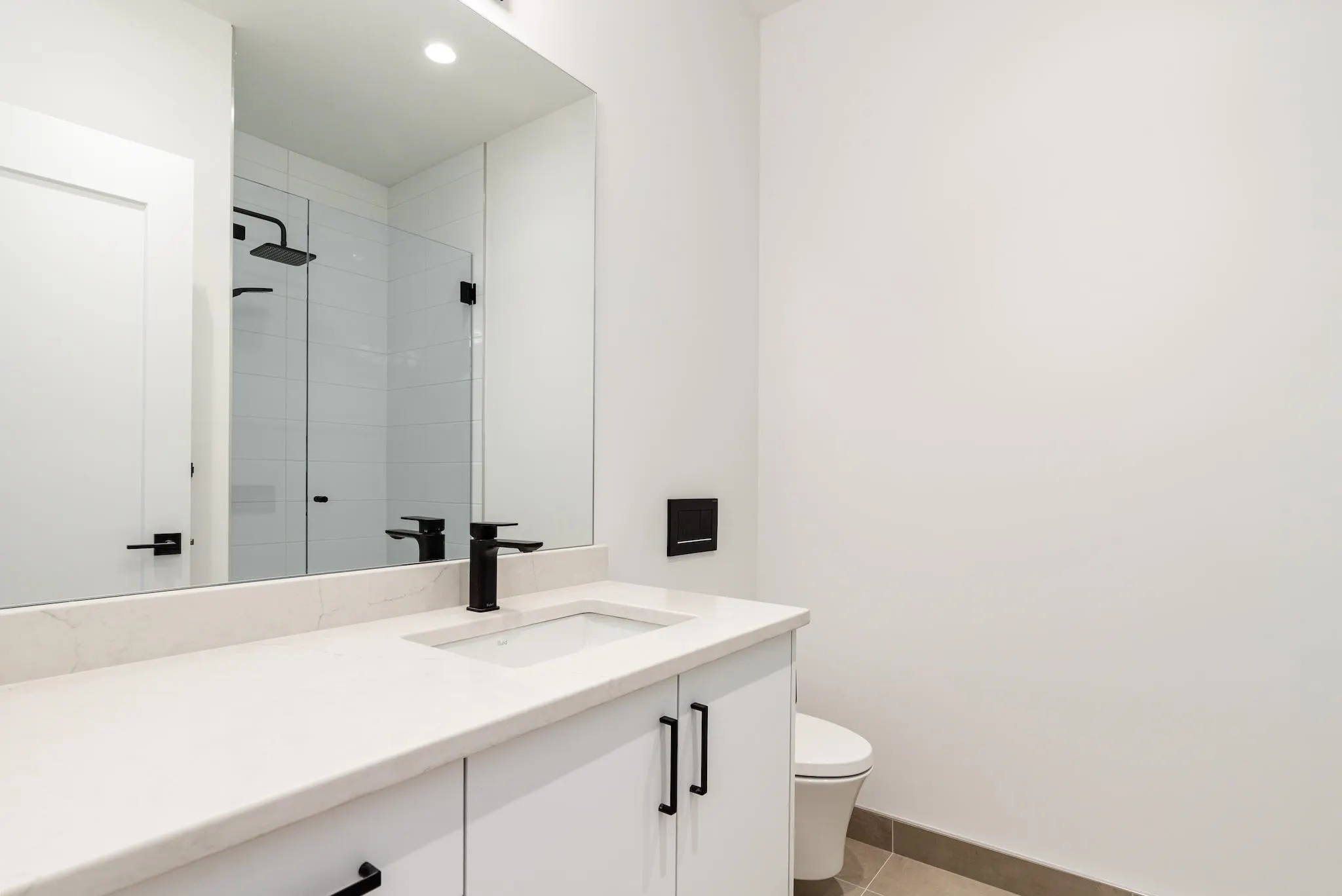 2077 Garibaldi Way #18
