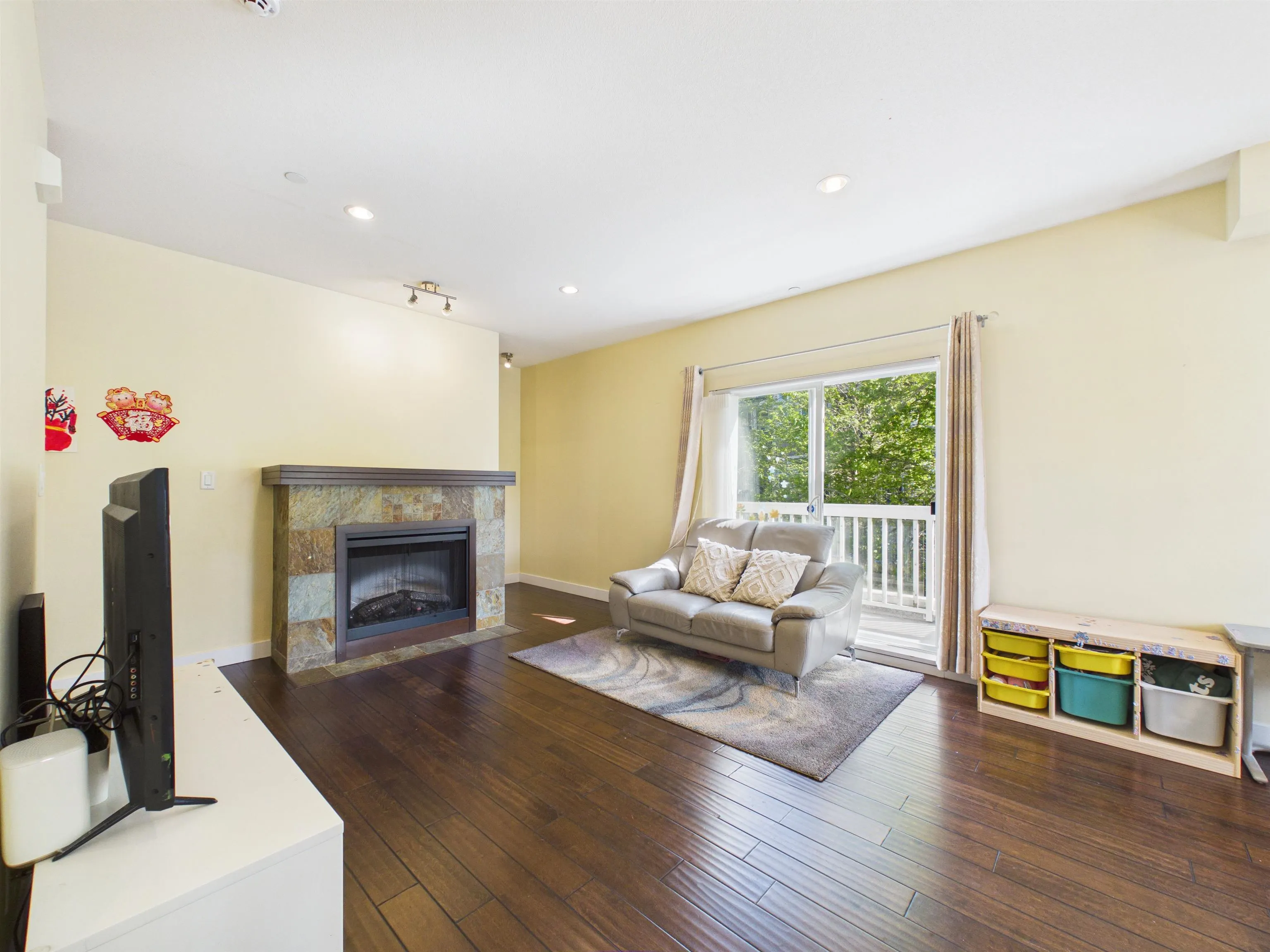 7388 Macpherson Avenue #141