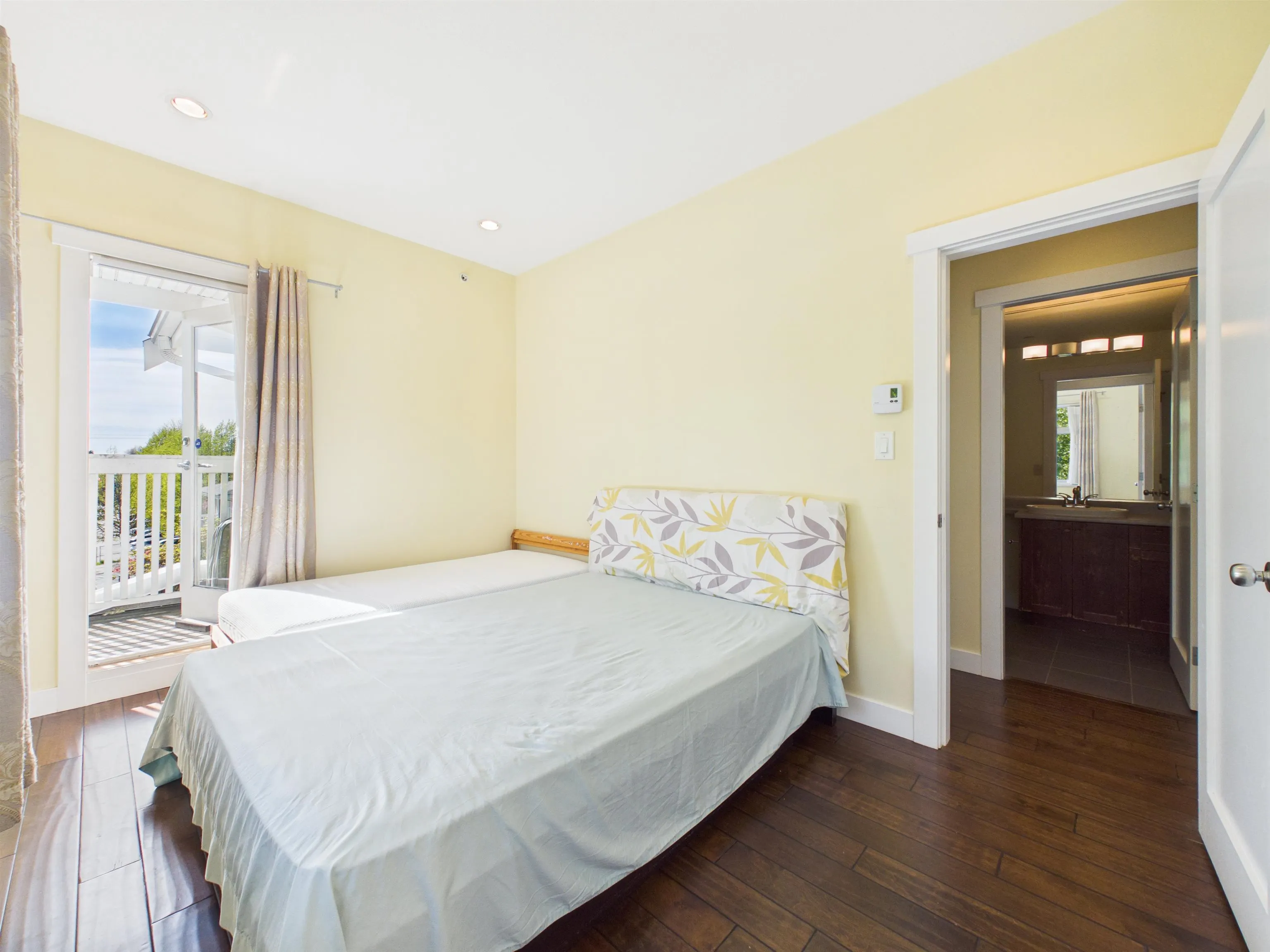 7388 Macpherson Avenue #141