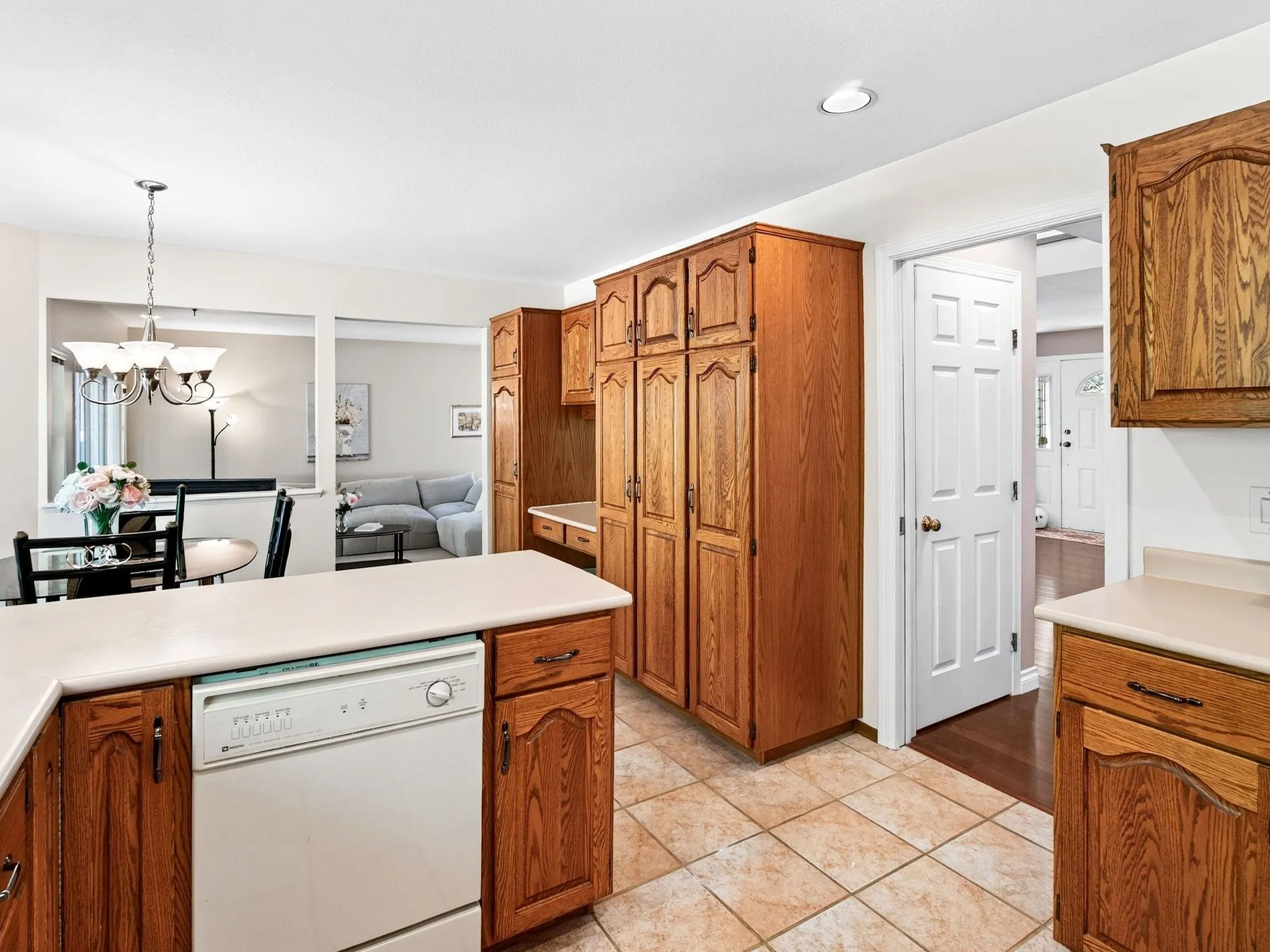 3 Chevalier Court