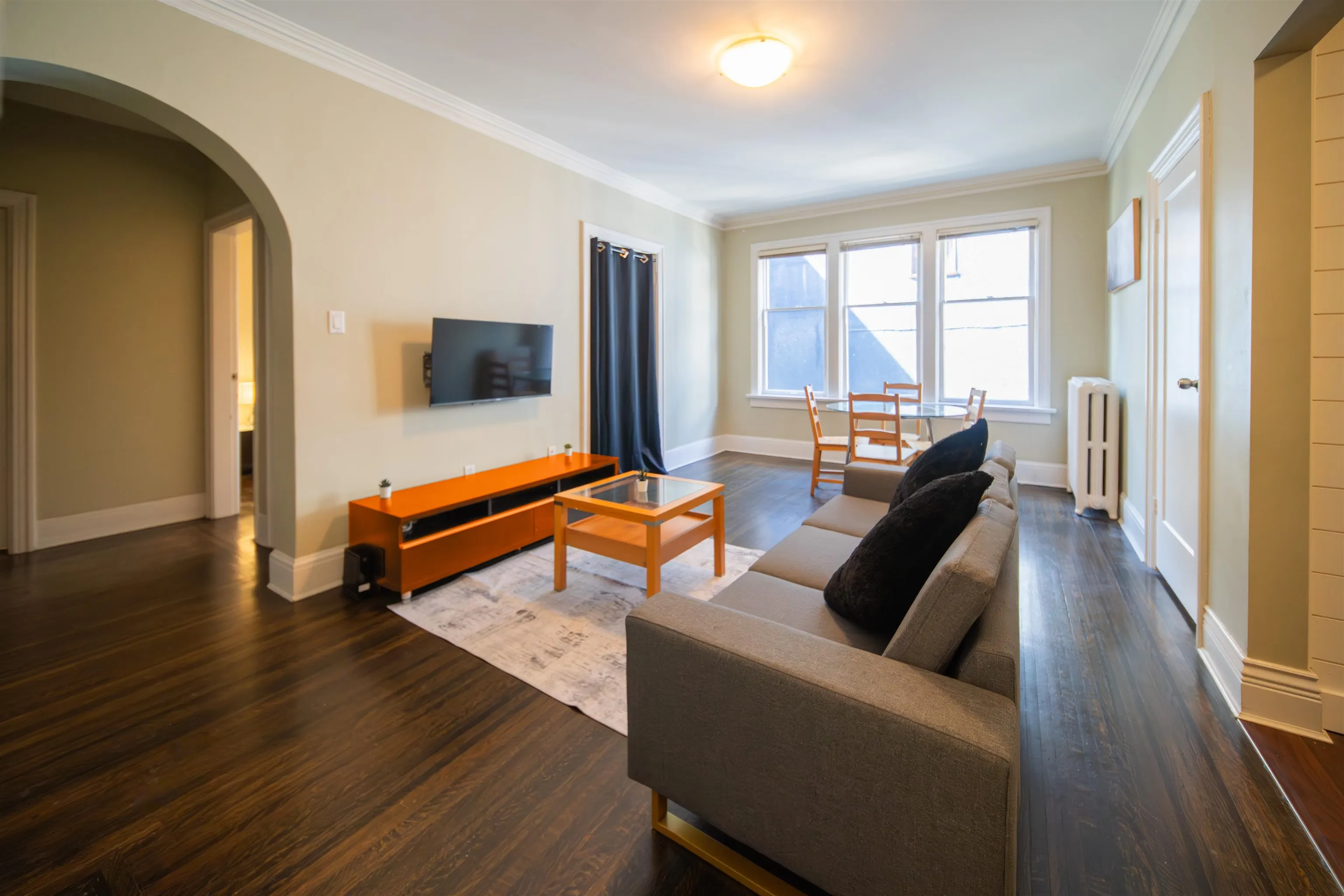 935 Jervis Street #4