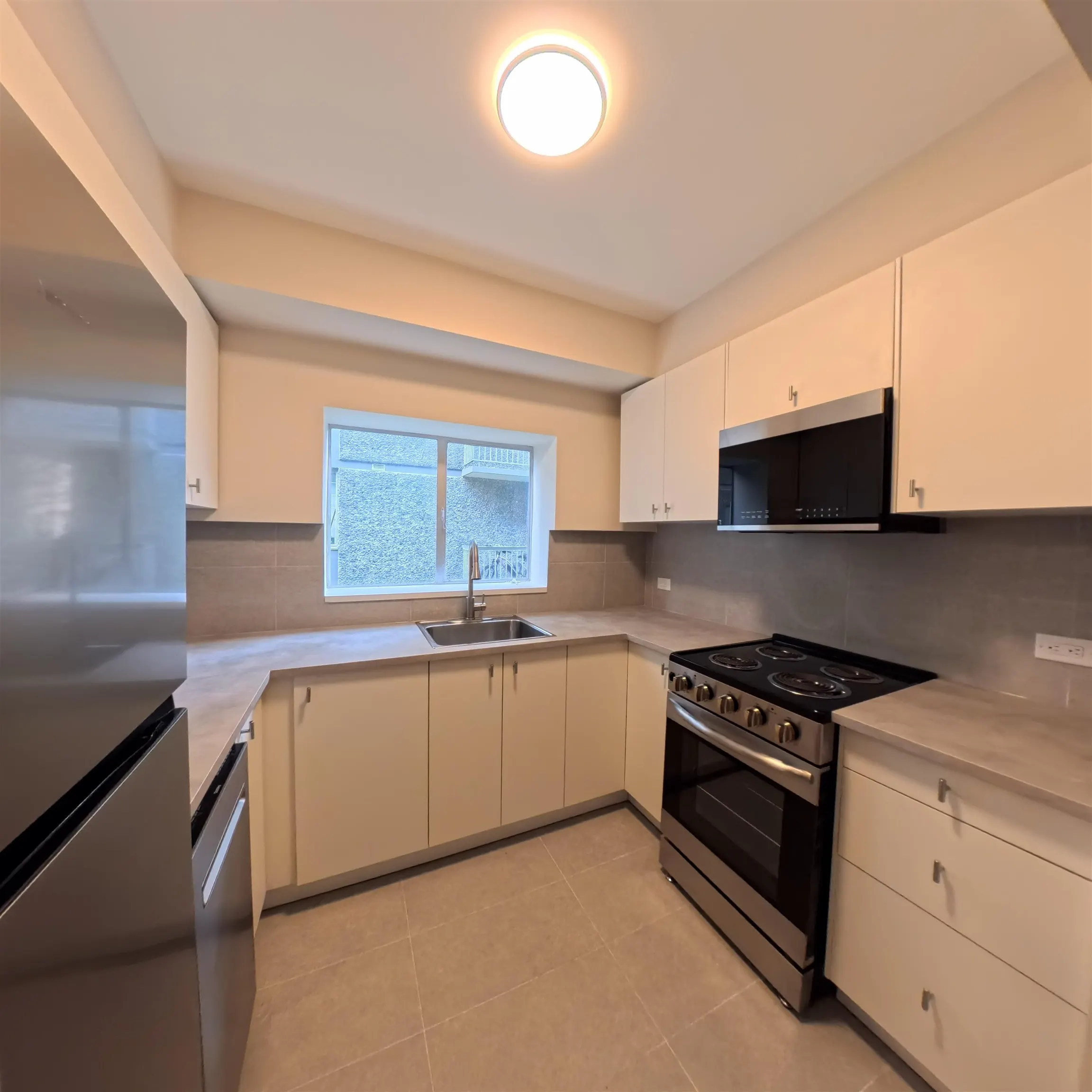 1540 Haro Street #2B