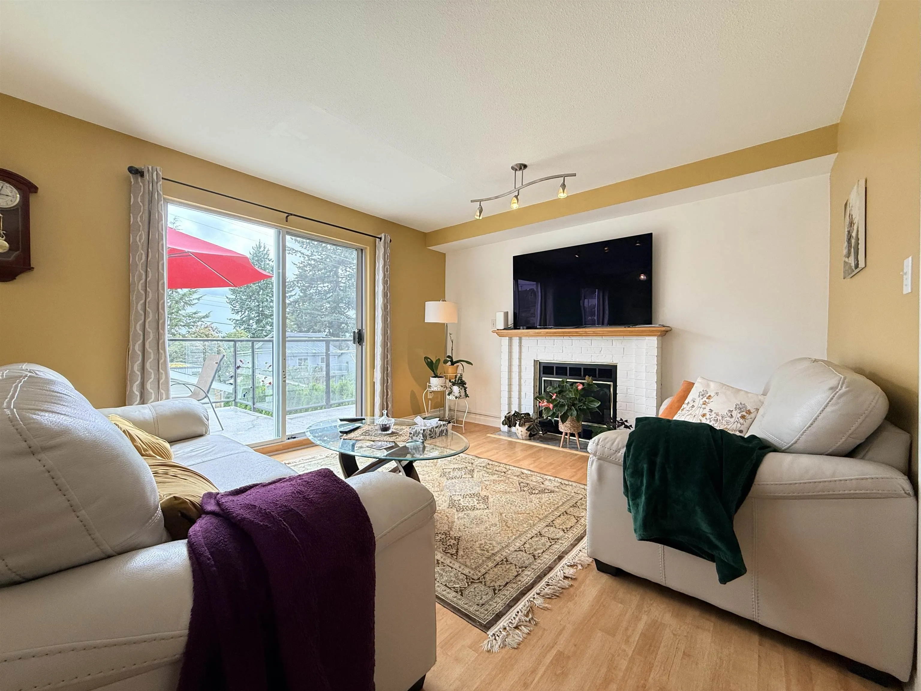 335 W 27th Street #Main House
