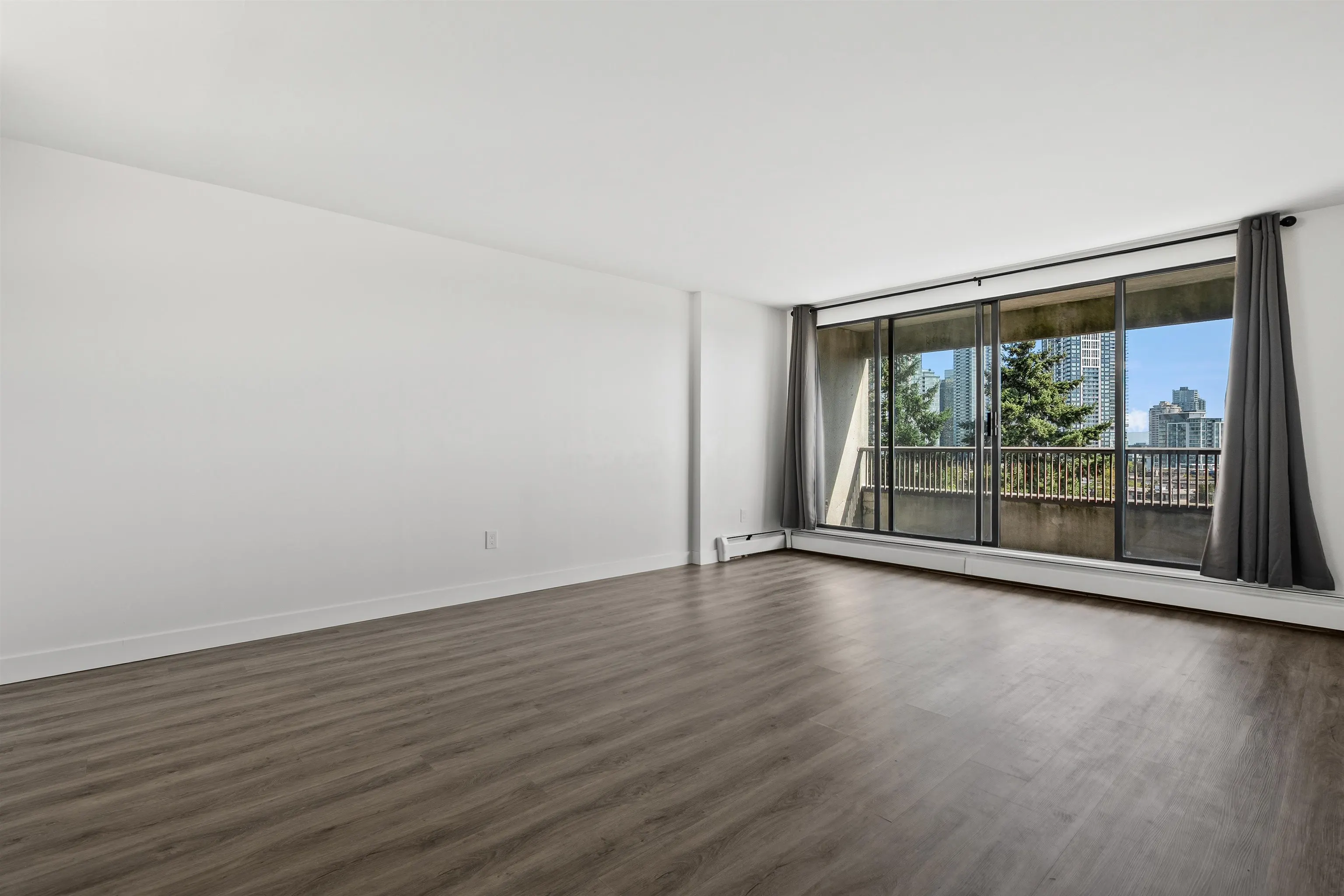 6595 Willingdon Avenue #1205