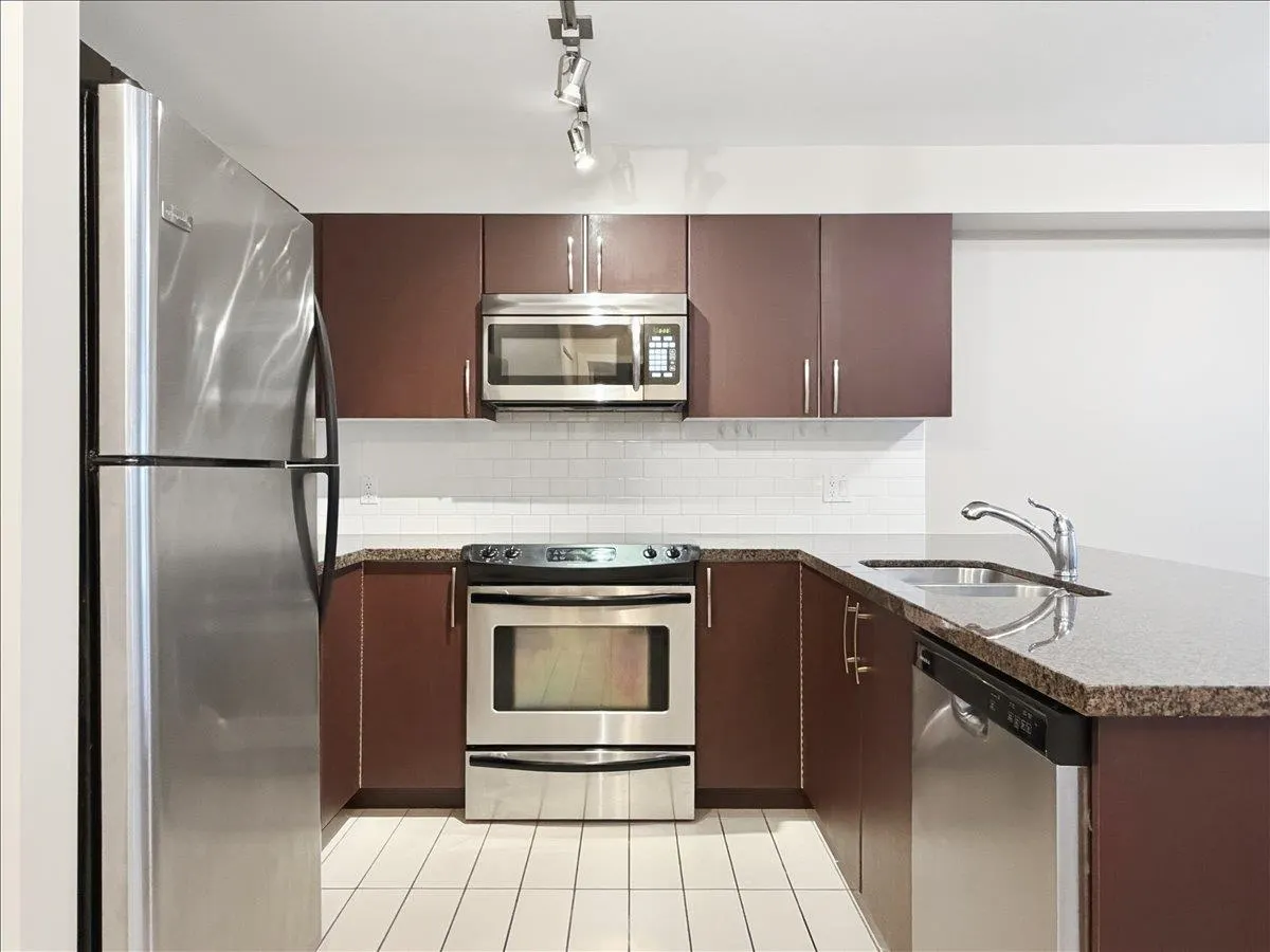 7337 Macpherson Avenue #209