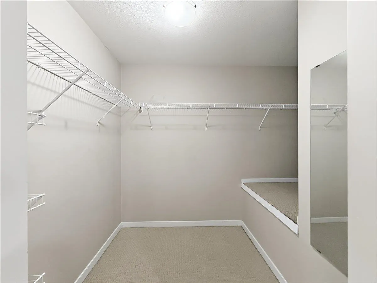 7337 Macpherson Avenue #209