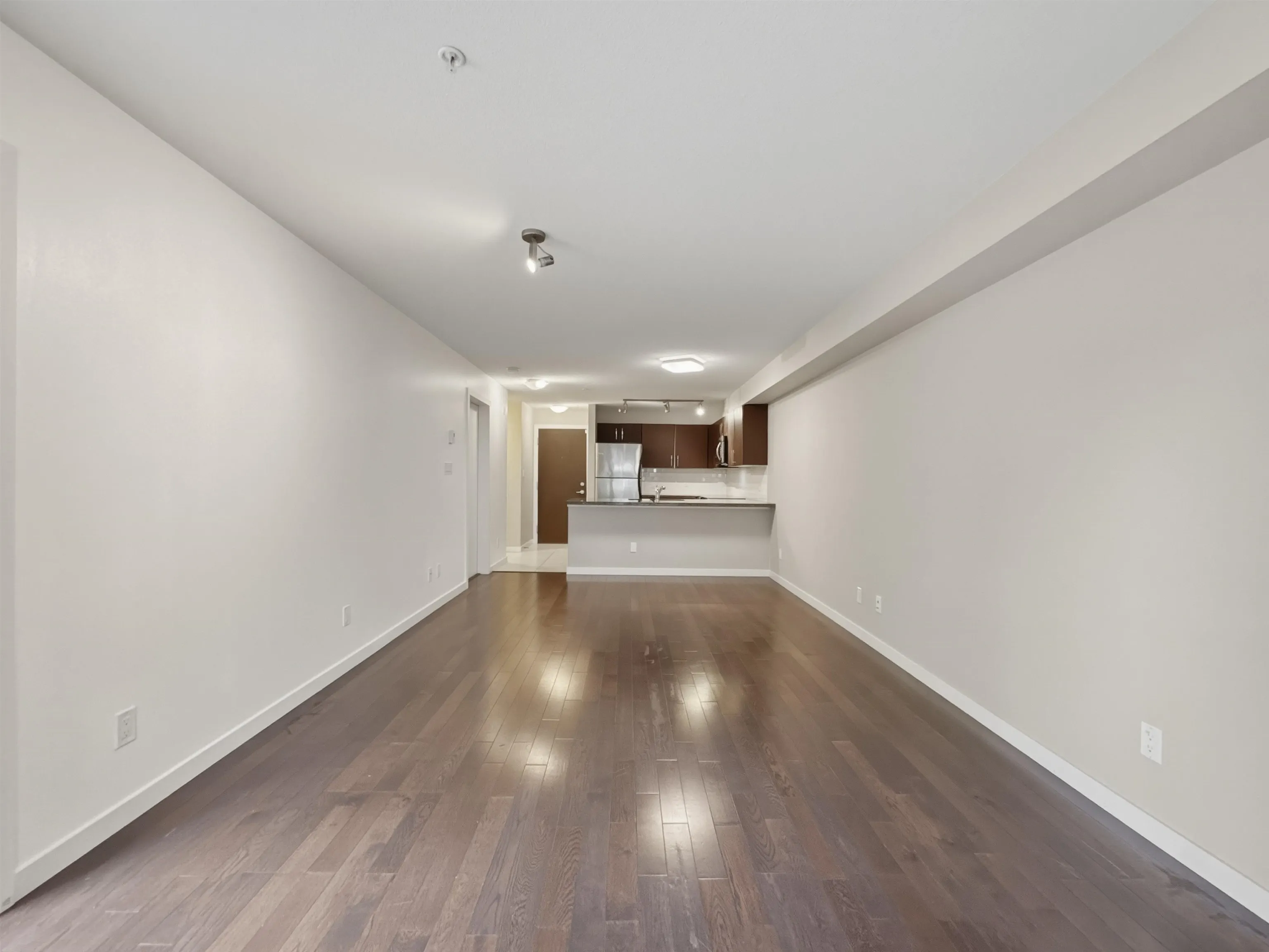 7337 Macpherson Avenue #209